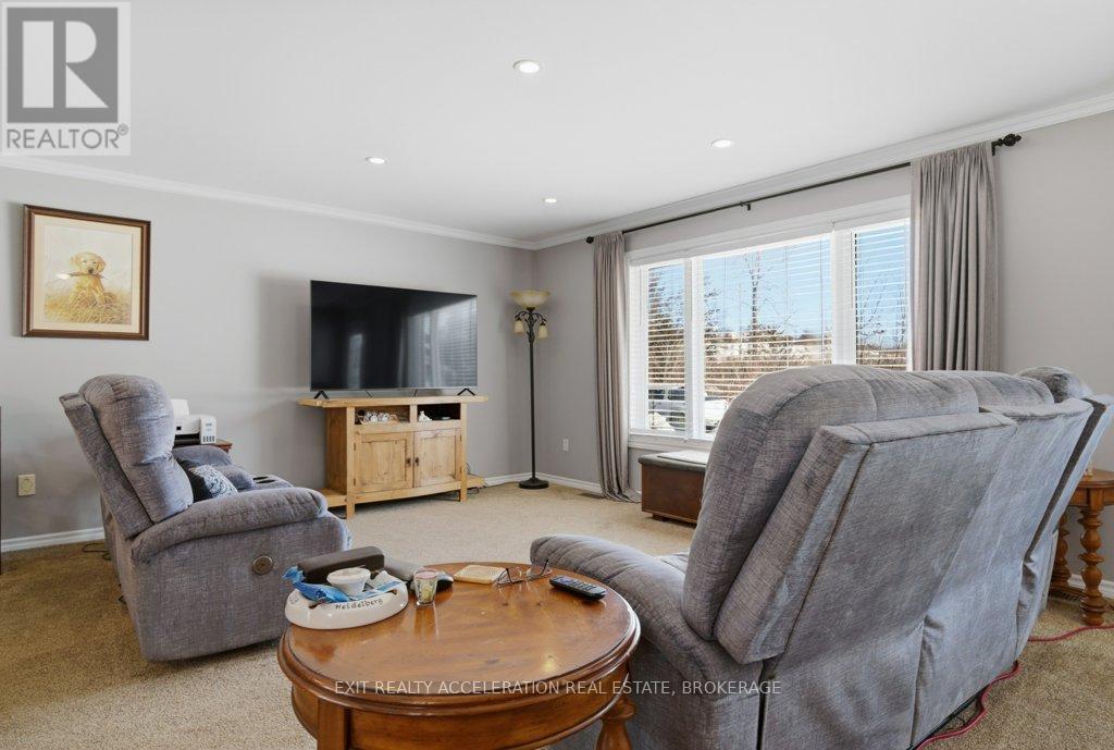 93 Henry Street, Greater Napanee (Greater Napanee), Ontario  K7R 3A6 - Photo 6 - X12839342