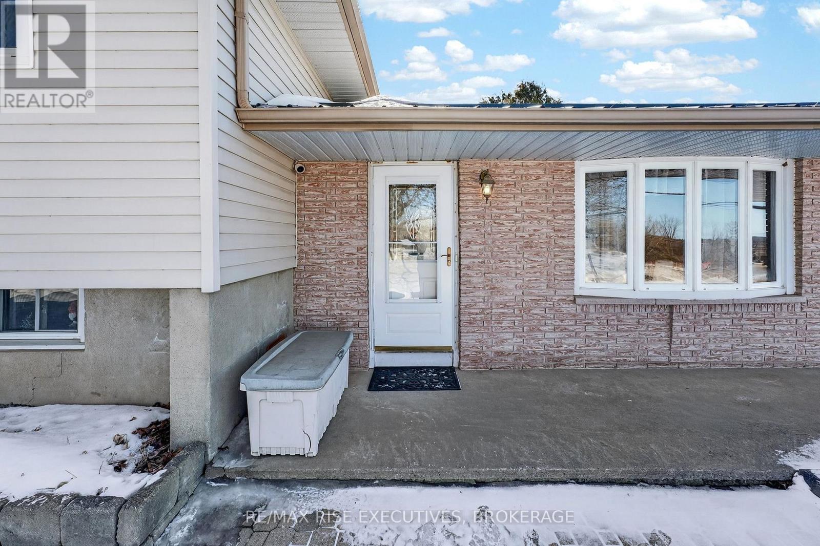 3231 Princess Street, Kingston (North Of Taylor-Kidd Blvd), Ontario  K7L 4V2 - Photo 4 - X12839390