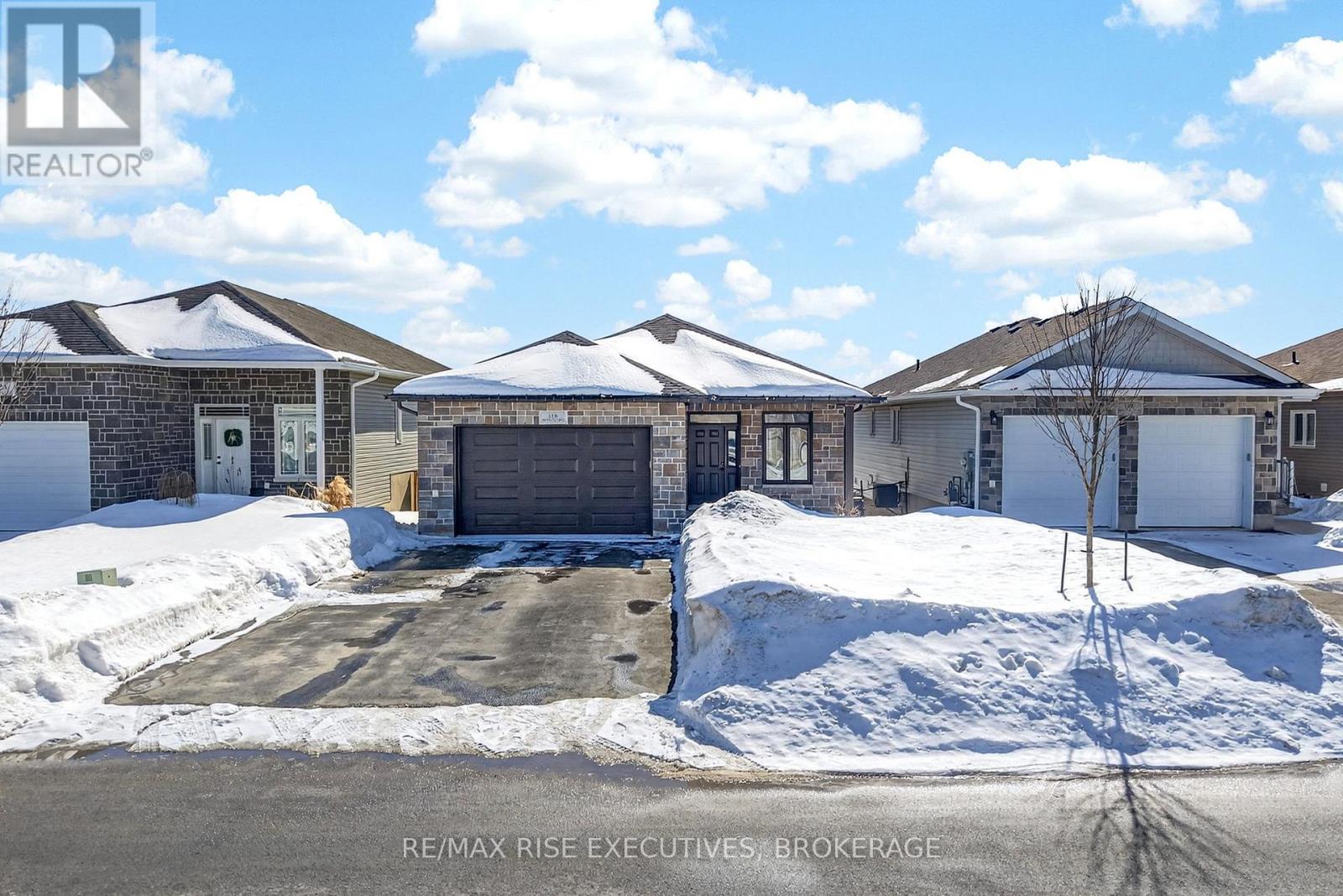 130 Brennan Crescent, Loyalist (Odessa), Ontario  K0K 2H0 - Photo 36 - X12839402