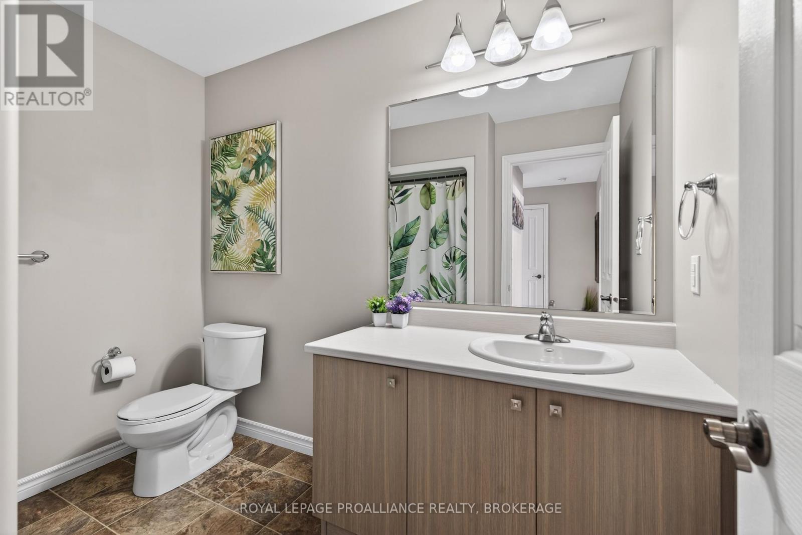 129 Simurda Court, Loyalist (Amherstview), Ontario  K7N 0A8 - Photo 22 - X12839546