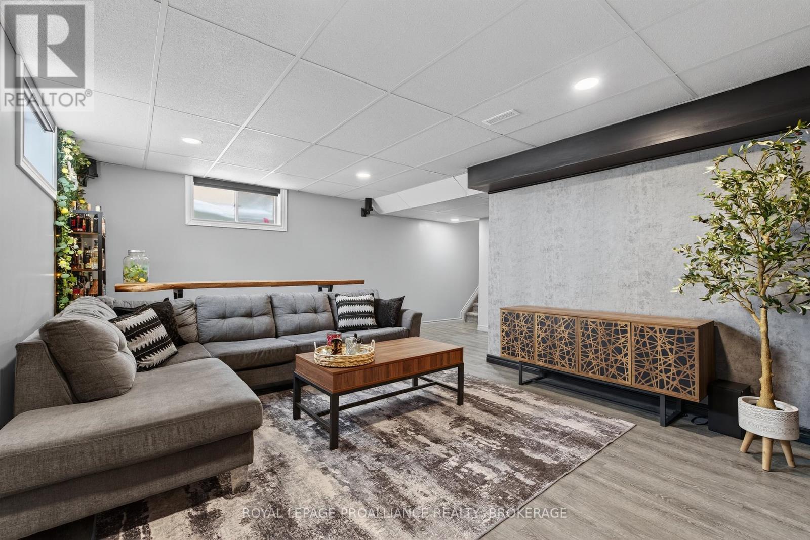 129 Simurda Court, Loyalist (Amherstview), Ontario  K7N 0A8 - Photo 26 - X12839546