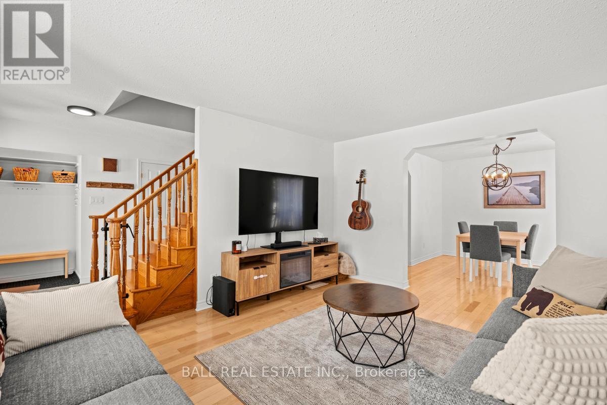 93 Facendi Drive, Peterborough (Monaghan Ward 2), Ontario  K9J 6V2 - Photo 6 - X12839186