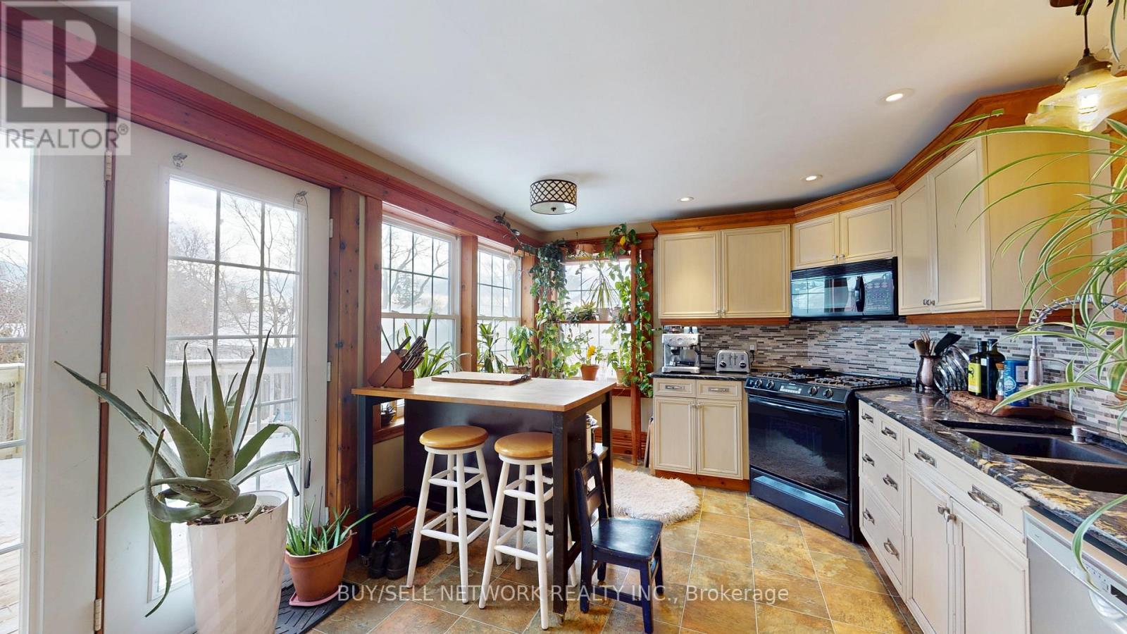 773 Aylmer Street N, Peterborough (Northcrest Ward 5), Ontario  K9H 3X7 - Photo 21 - X12839316