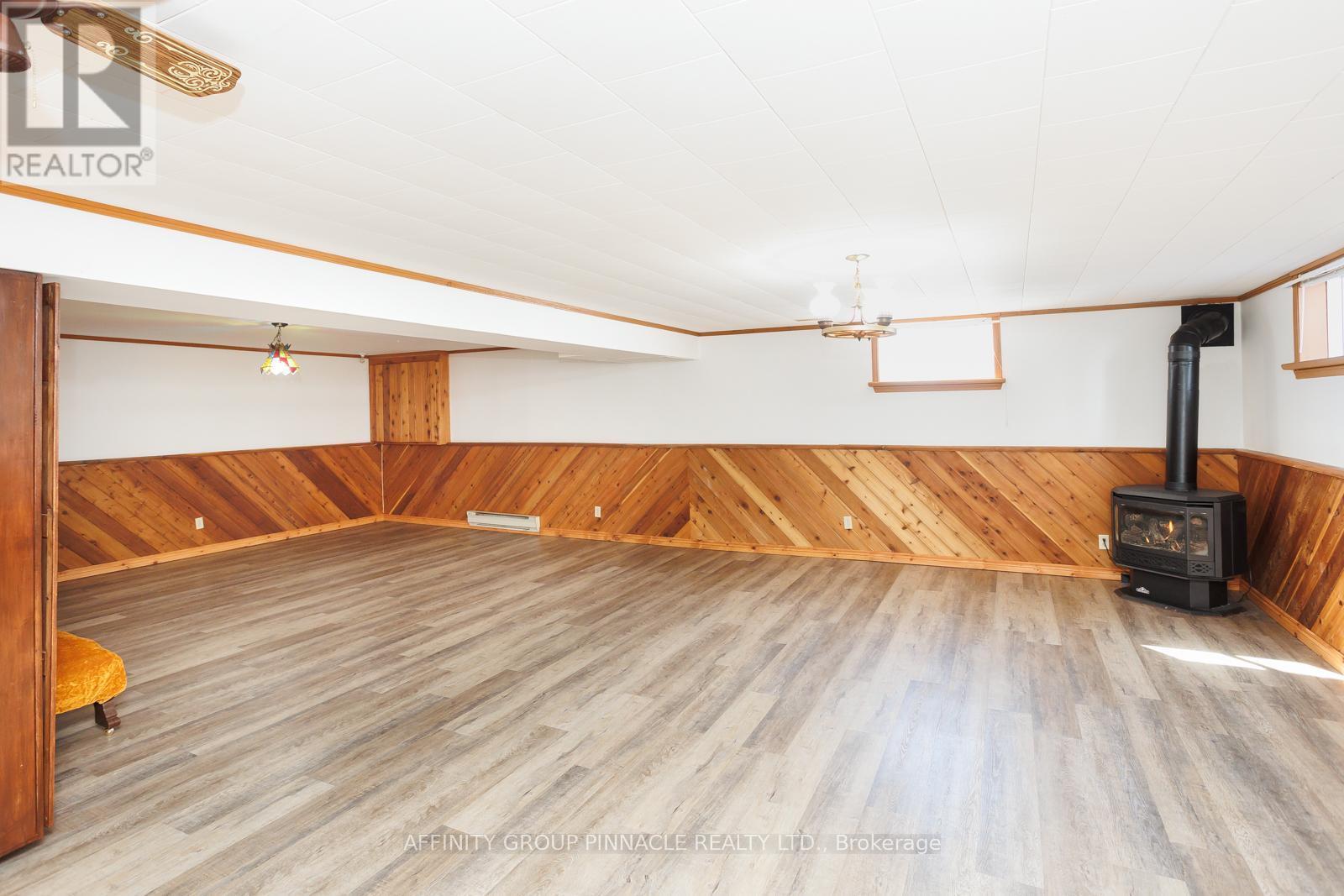 4055 35 Highway, Kawartha Lakes (Fenelon), Ontario  K0M 1A0 - Photo 32 - X12839490