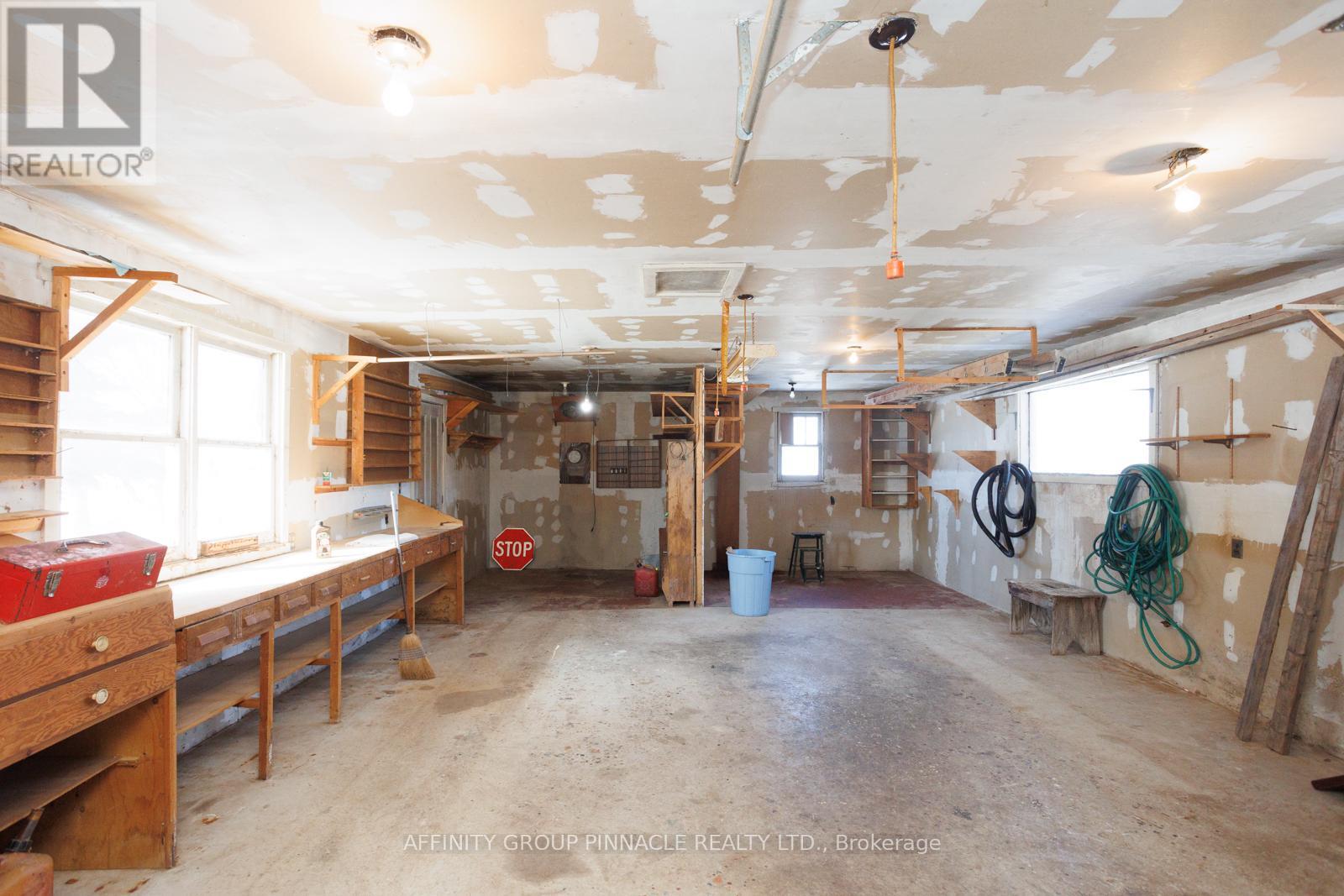 4055 35 Highway, Kawartha Lakes (Fenelon), Ontario  K0M 1A0 - Photo 42 - X12839490