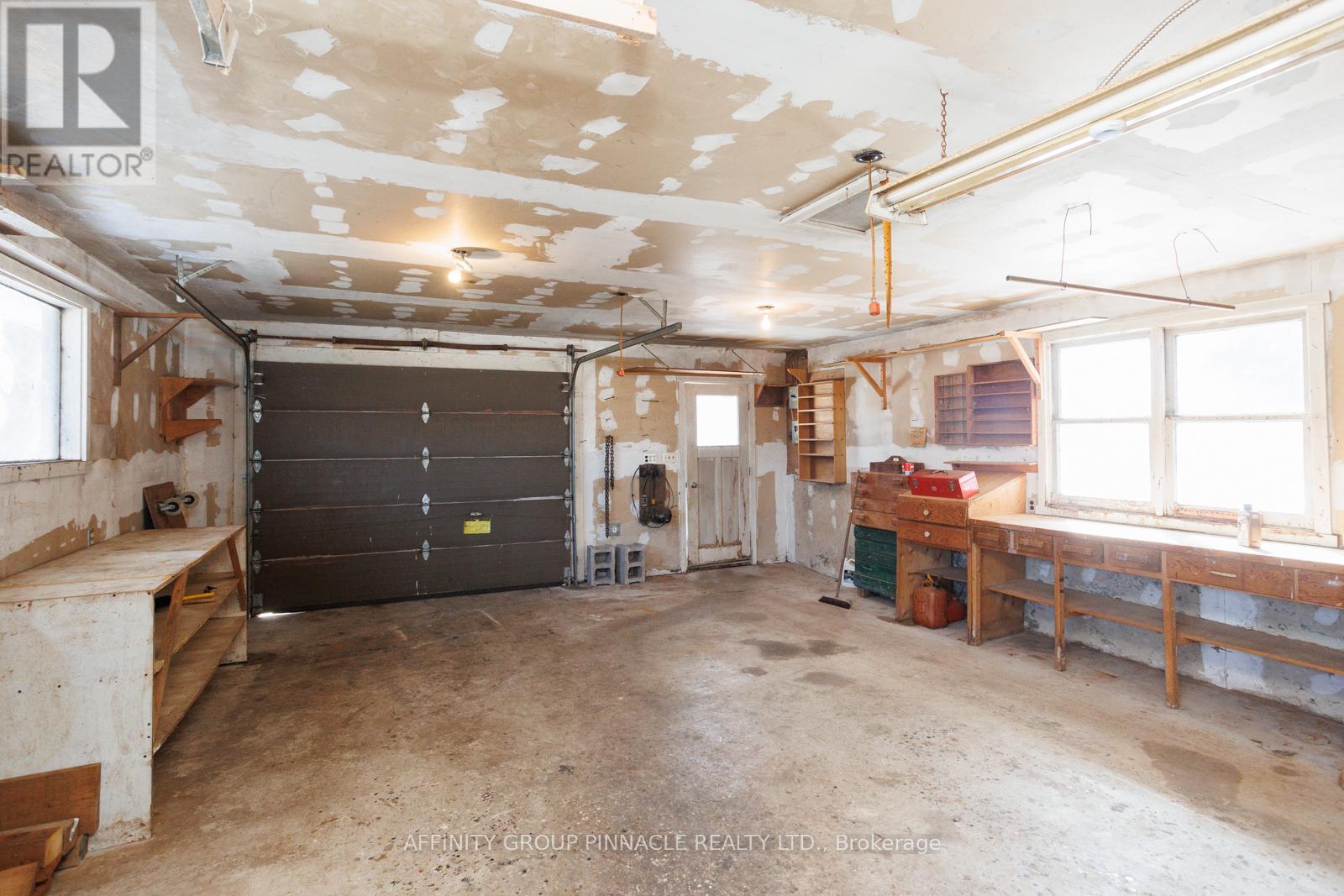 4055 35 Highway, Kawartha Lakes (Fenelon), Ontario  K0M 1A0 - Photo 43 - X12839490