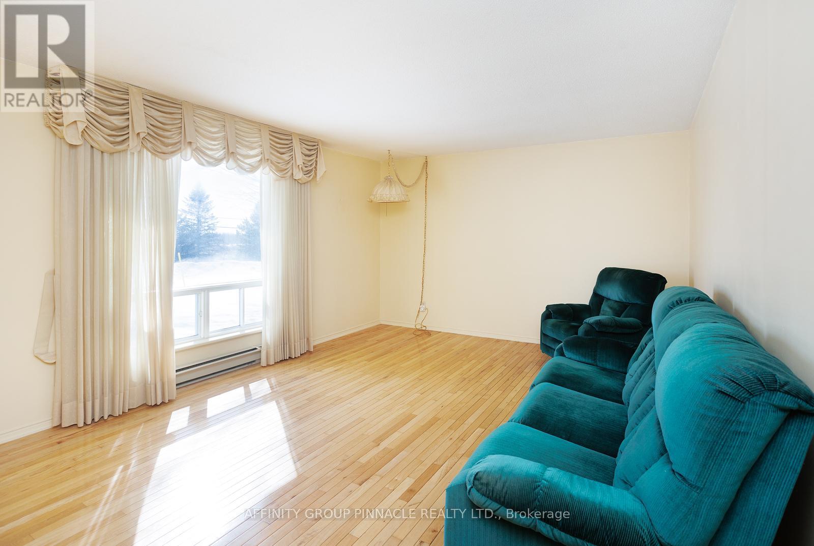 4055 35 Highway, Kawartha Lakes (Fenelon), Ontario  K0M 1A0 - Photo 7 - X12839490