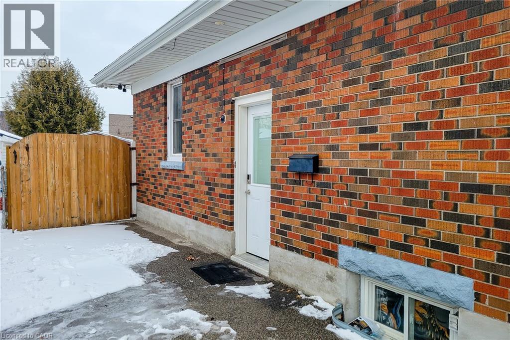 77 Tenth Avenue, Brantford, Ontario  N3S 1G5 - Photo 5 - 40809164