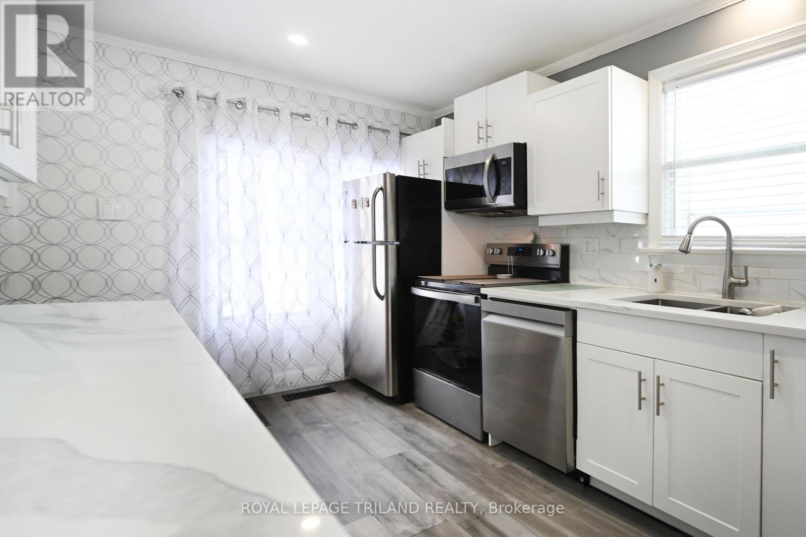 457 Boler Road, London South (South K), Ontario  N6K 2K8 - Photo 10 - X12839278