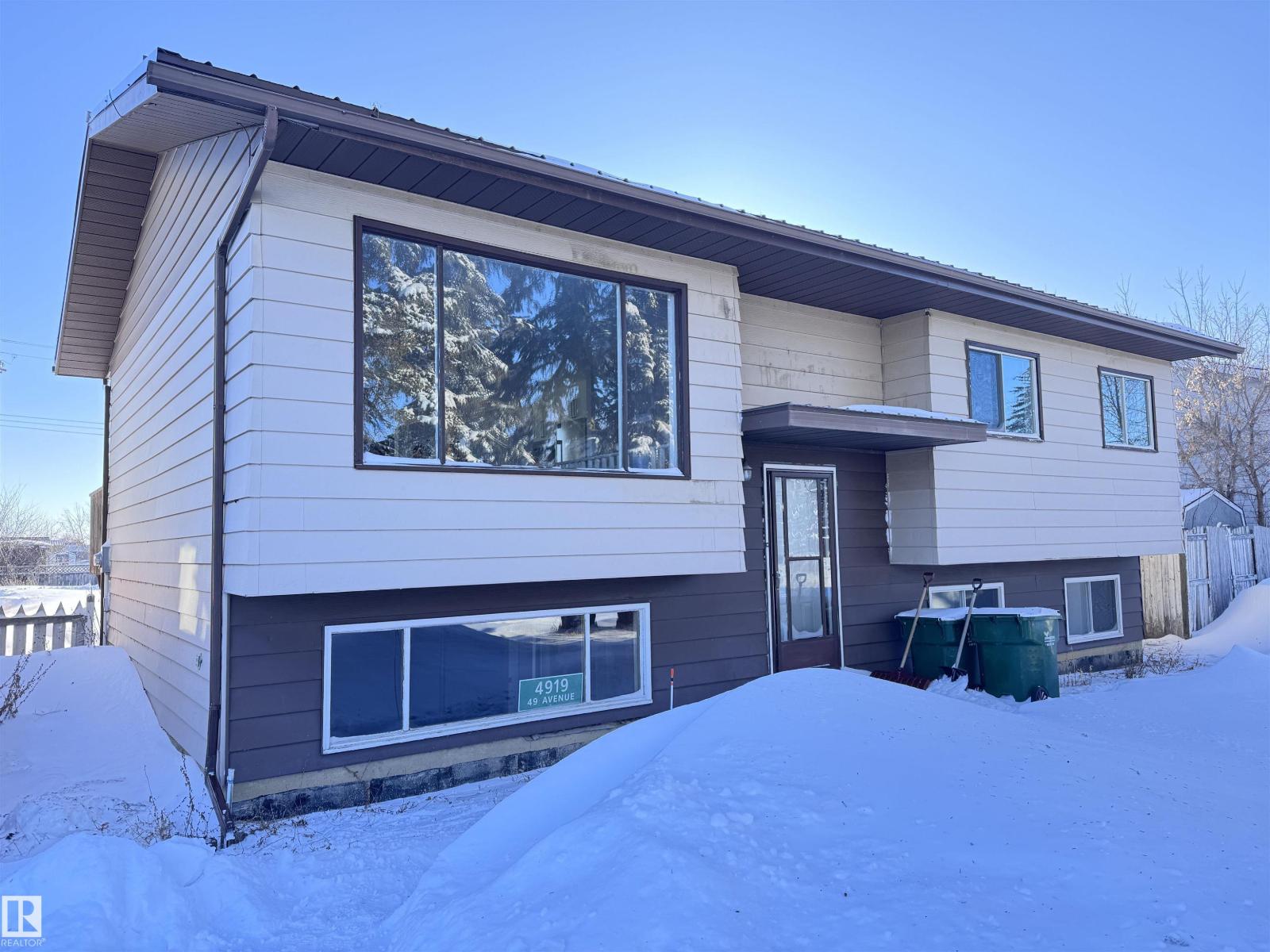 4919 49 AV, vimy, Alberta