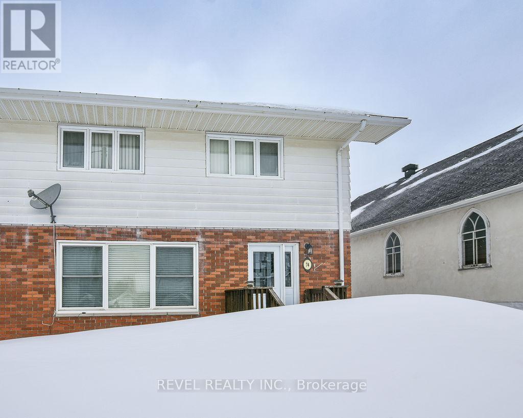 74 William Avenue, Timmins (Sp - Main Area), Ontario  P0N 1H0 - Photo 2 - T12839254