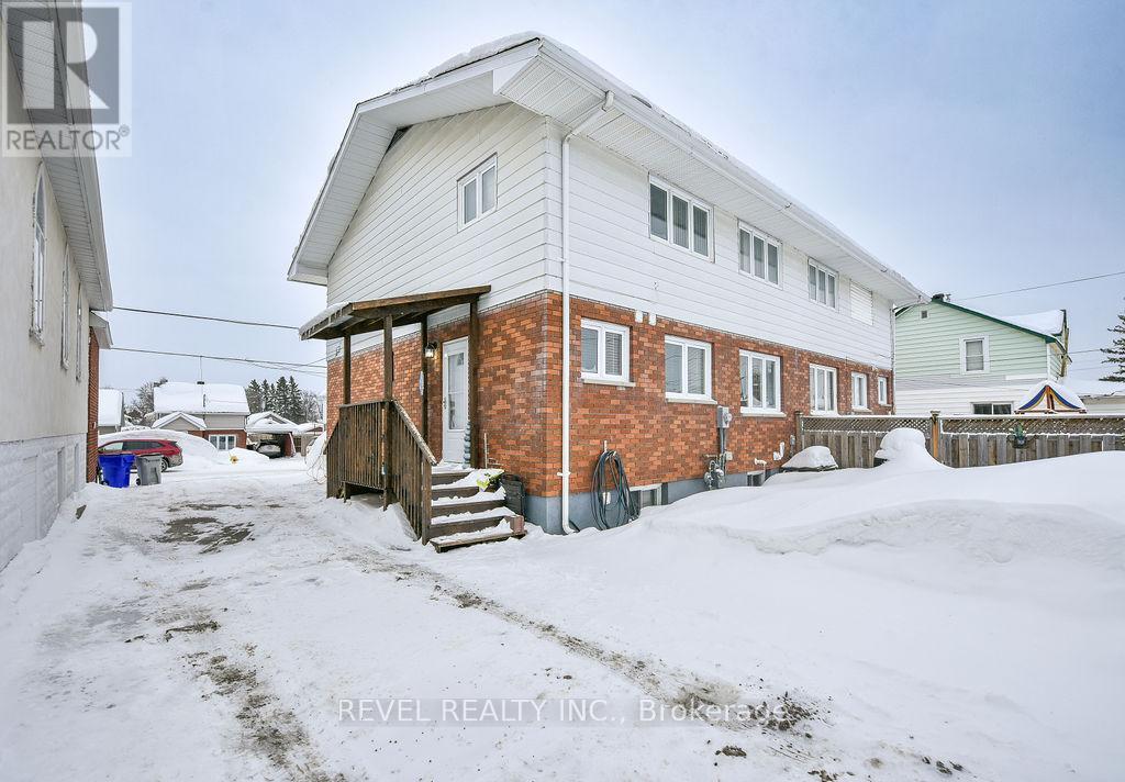 74 William Avenue, Timmins (Sp - Main Area), Ontario  P0N 1H0 - Photo 3 - T12839254