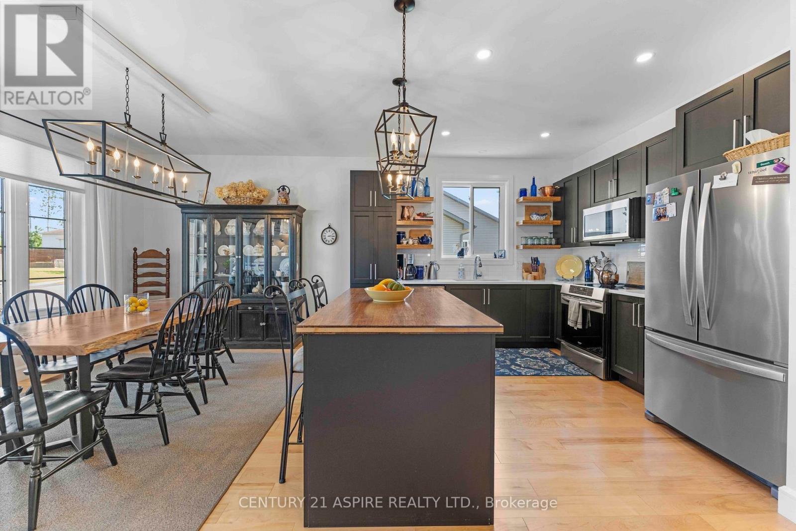 1002 Butler Boulevard, Petawawa, Ontario  K8H 0C8 - Photo 10 - X12839460