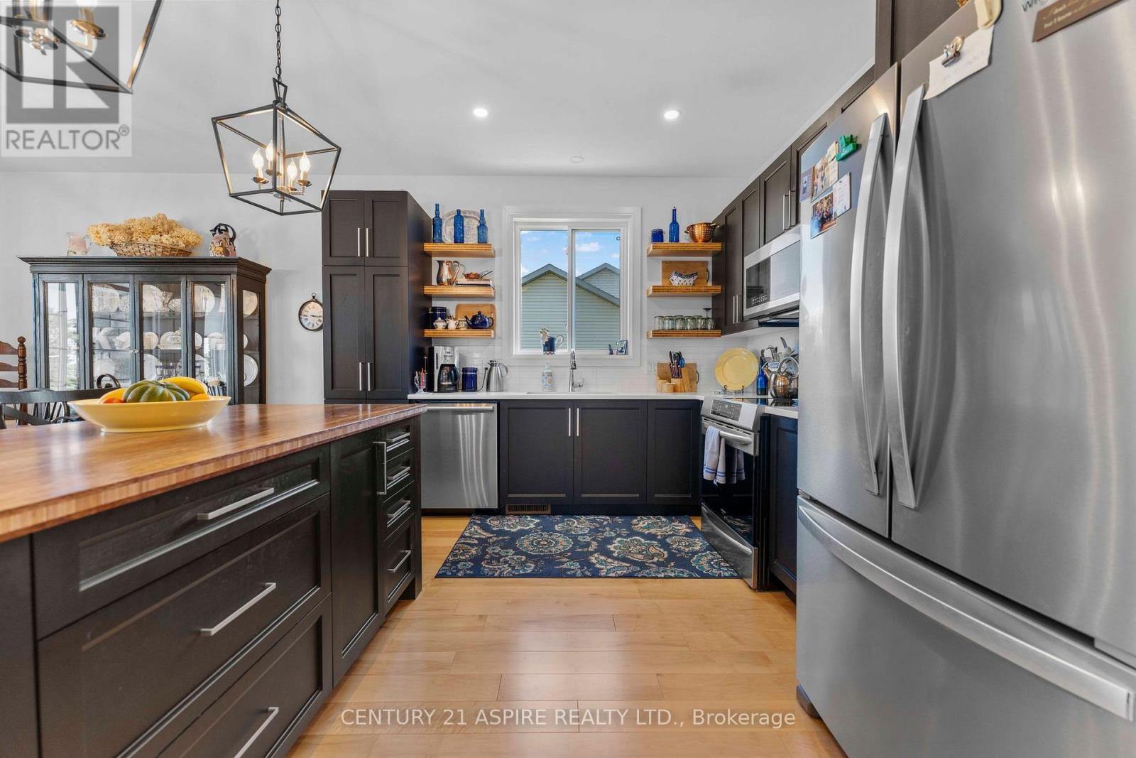 1002 Butler Boulevard, Petawawa, Ontario  K8H 0C8 - Photo 12 - X12839460