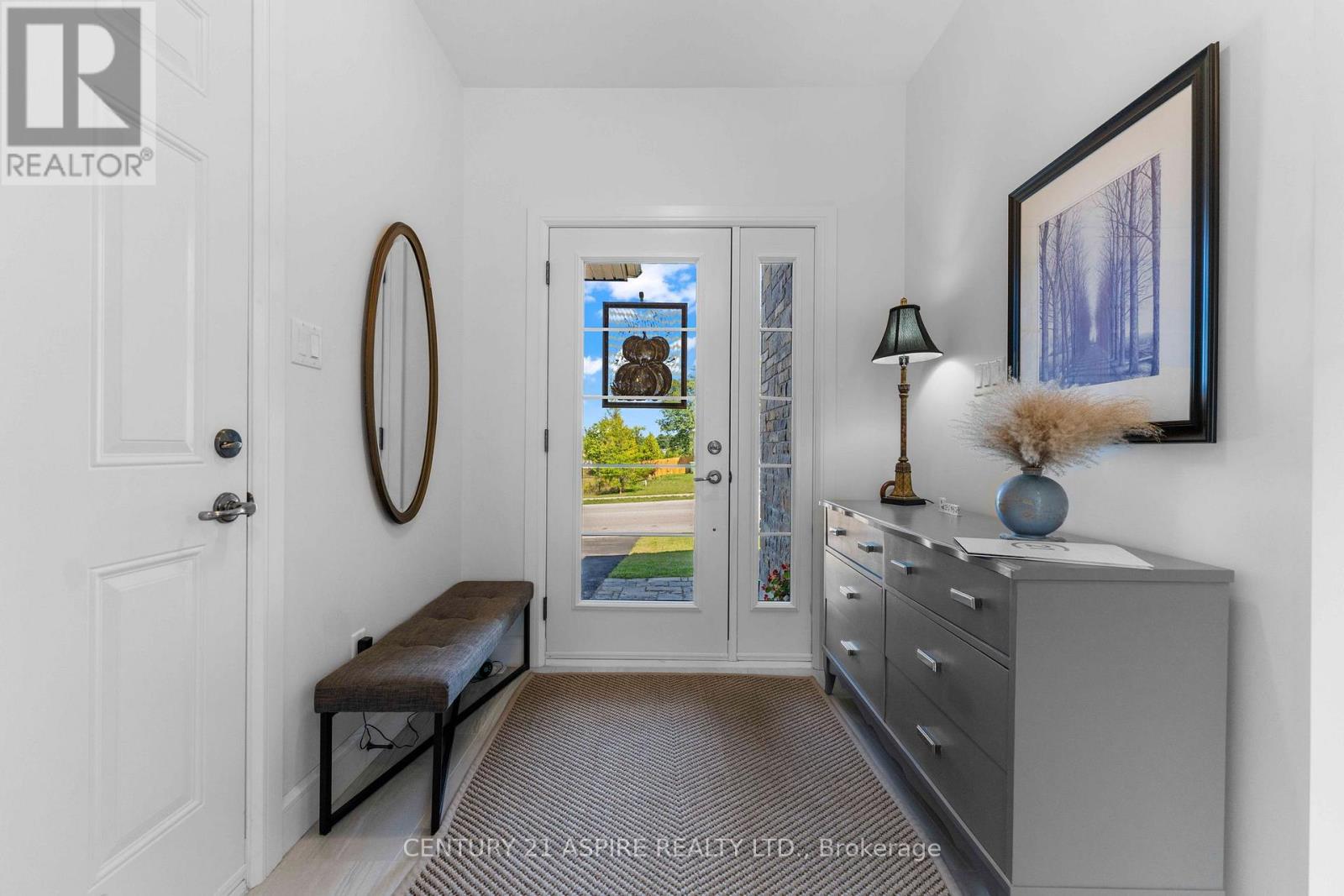 1002 Butler Boulevard, Petawawa, Ontario  K8H 0C8 - Photo 2 - X12839460