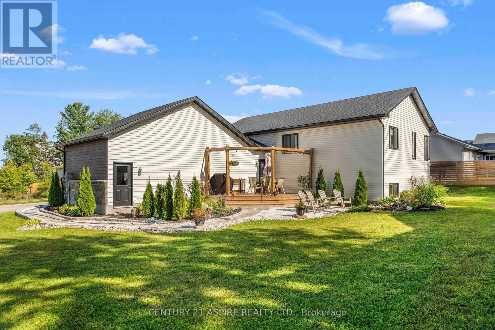 1002 Butler Boulevard, Petawawa, Ontario  K8H 0C8 - Photo 37 - X12839460