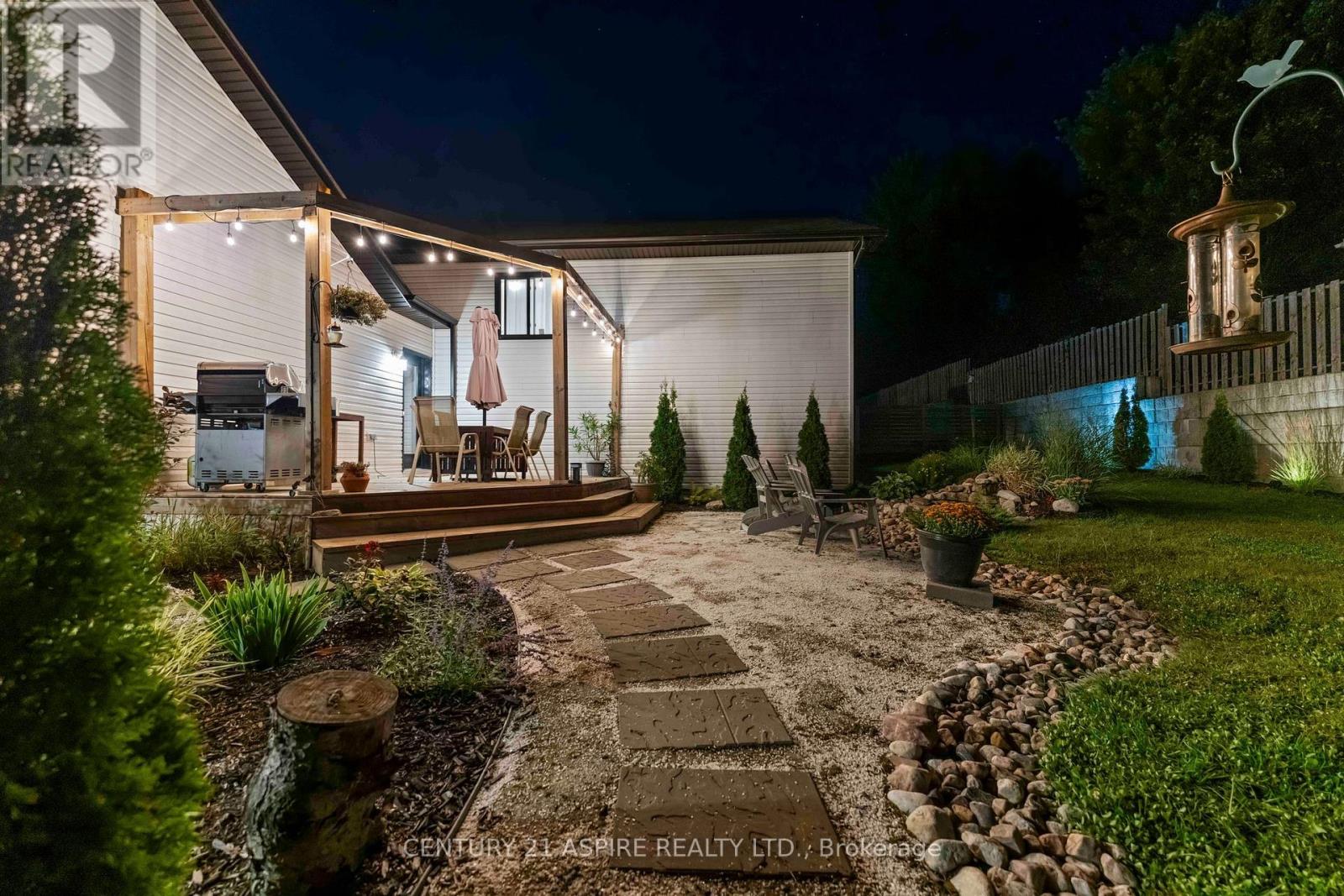 1002 Butler Boulevard, Petawawa, Ontario  K8H 0C8 - Photo 45 - X12839460