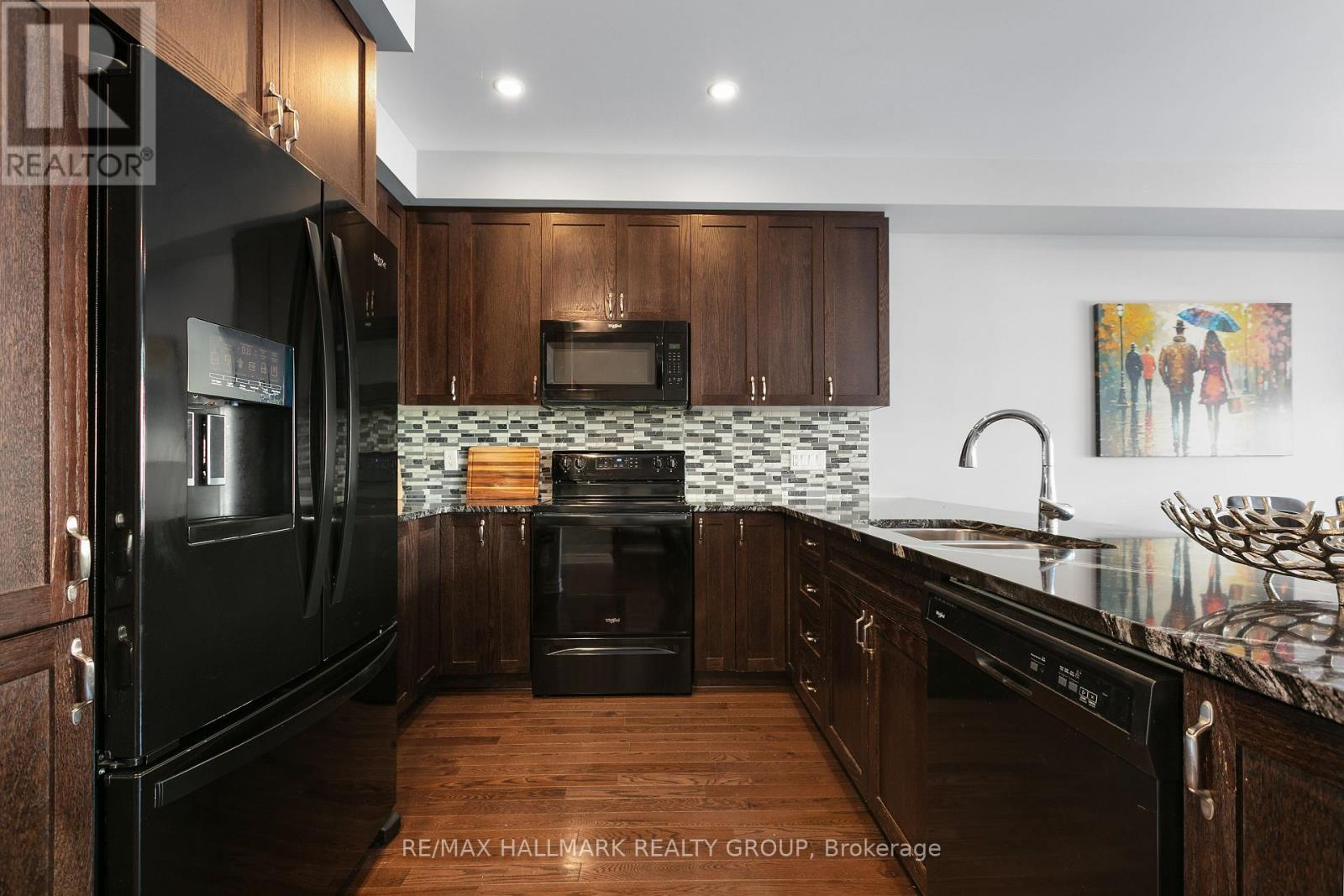 813 Miikana Road, Ottawa, Ontario  K1X 0G5 - Photo 10 - X12839202