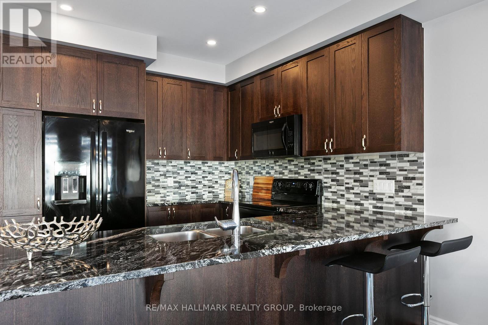 813 Miikana Road, Ottawa, Ontario  K1X 0G5 - Photo 12 - X12839202