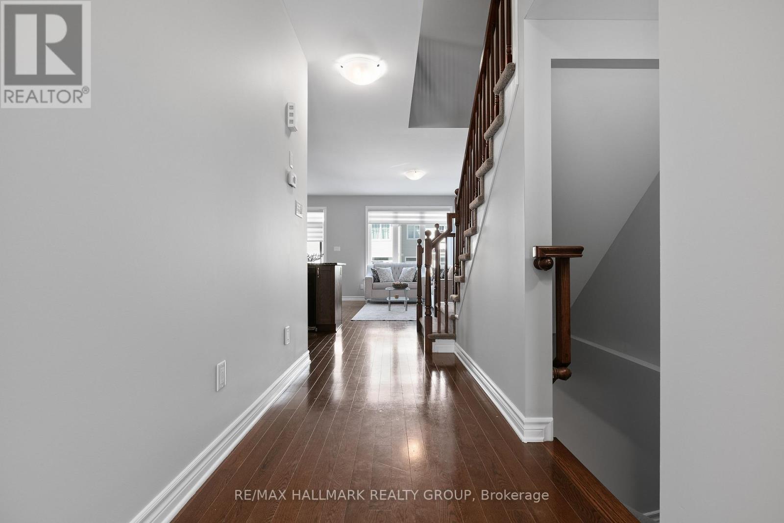 813 Miikana Road, Ottawa, Ontario  K1X 0G5 - Photo 6 - X12839202