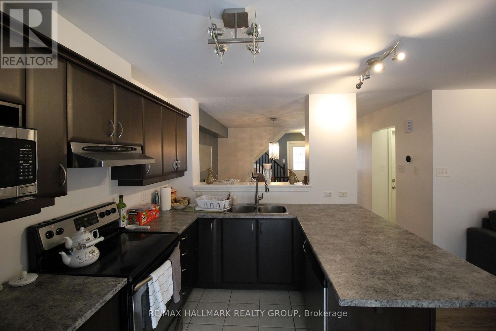 3617 Cambrian Road, Ottawa, Ontario  K2J 0S6 - Photo 7 - X12839292