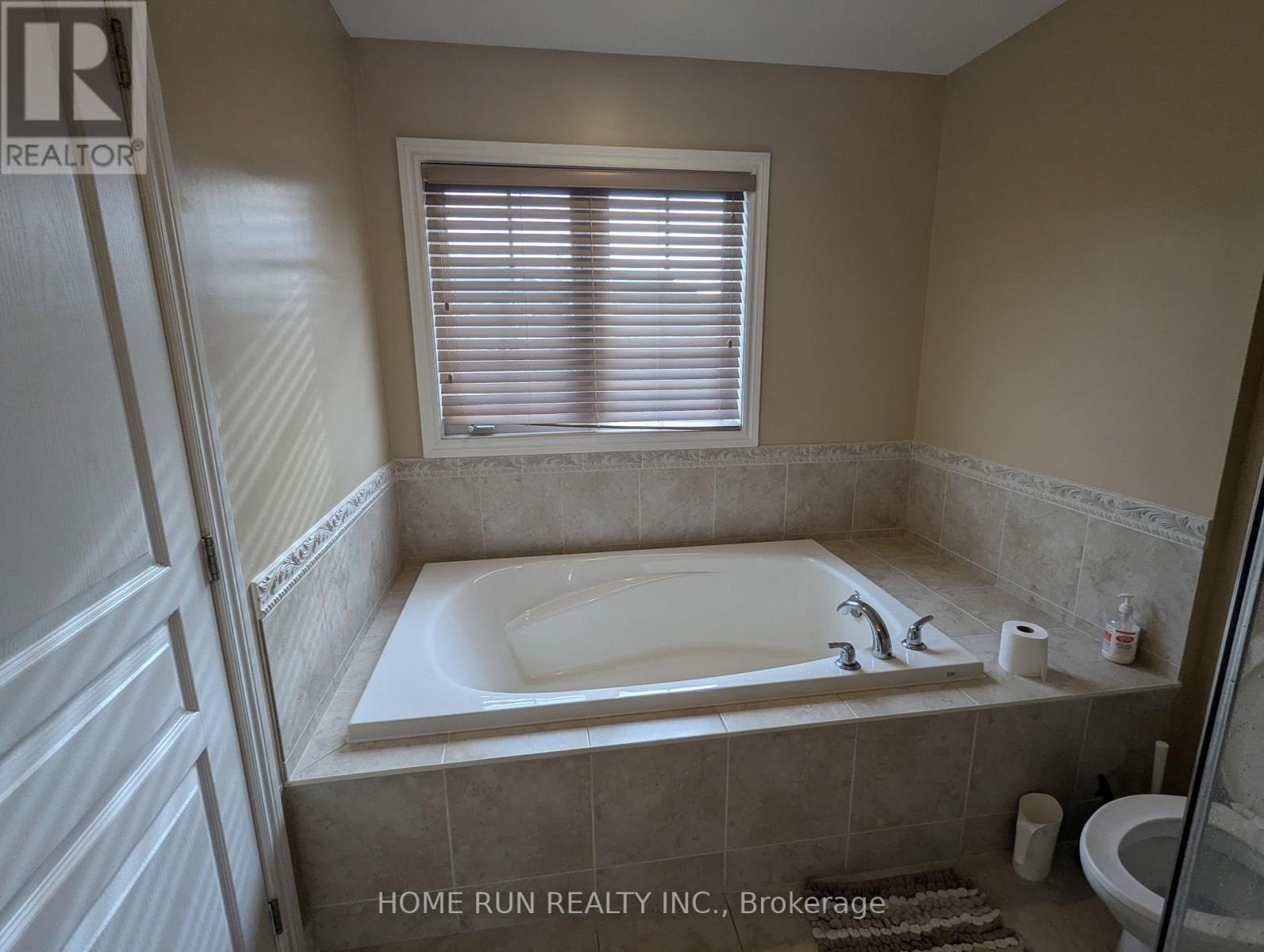 762 Bowercrest Crescent, Ottawa, Ontario  K1V 2K3 - Photo 8 - X12839312