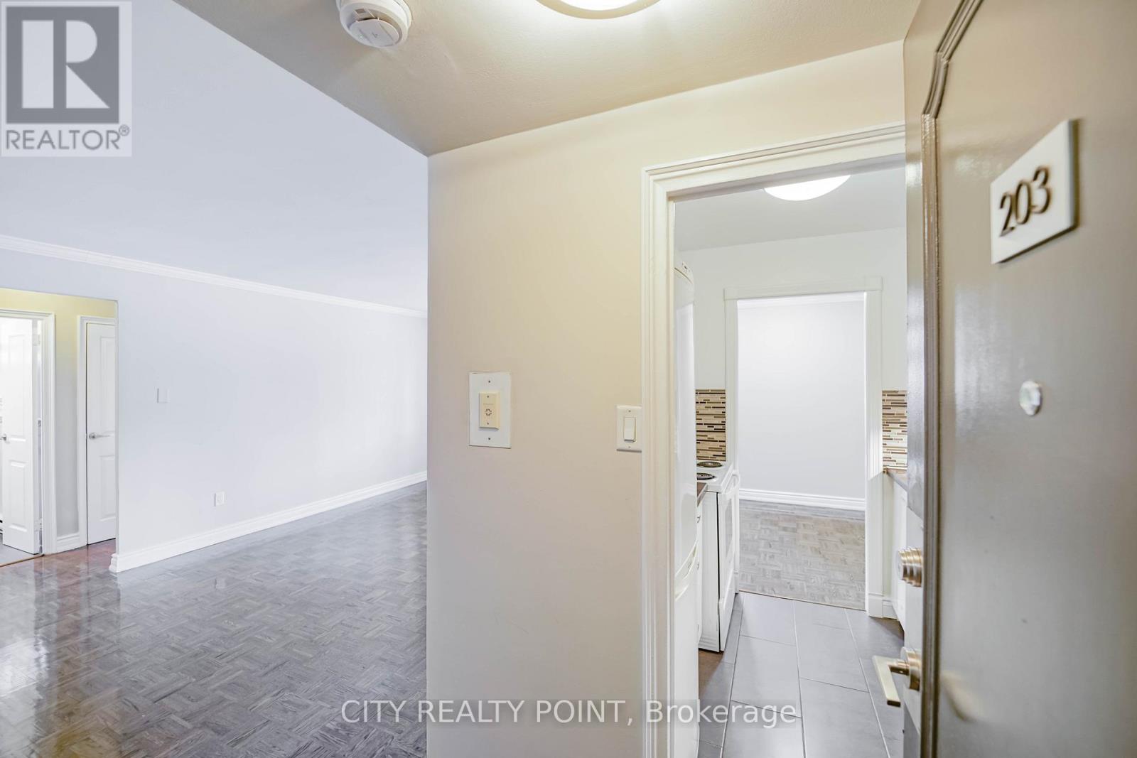 202 - 55 Isabella Street, Toronto, Ontario  M4Y 1M8 - Photo 2 - C12797872