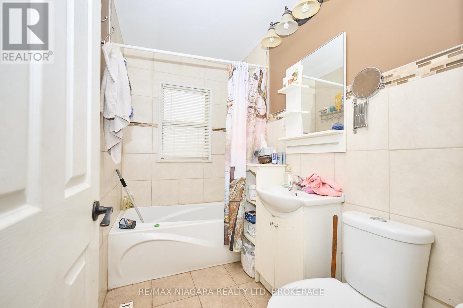 2503 Coral Avenue, Fort Erie (Stevensville), Ontario  L0S 1S0 - Photo 10 - X12839338