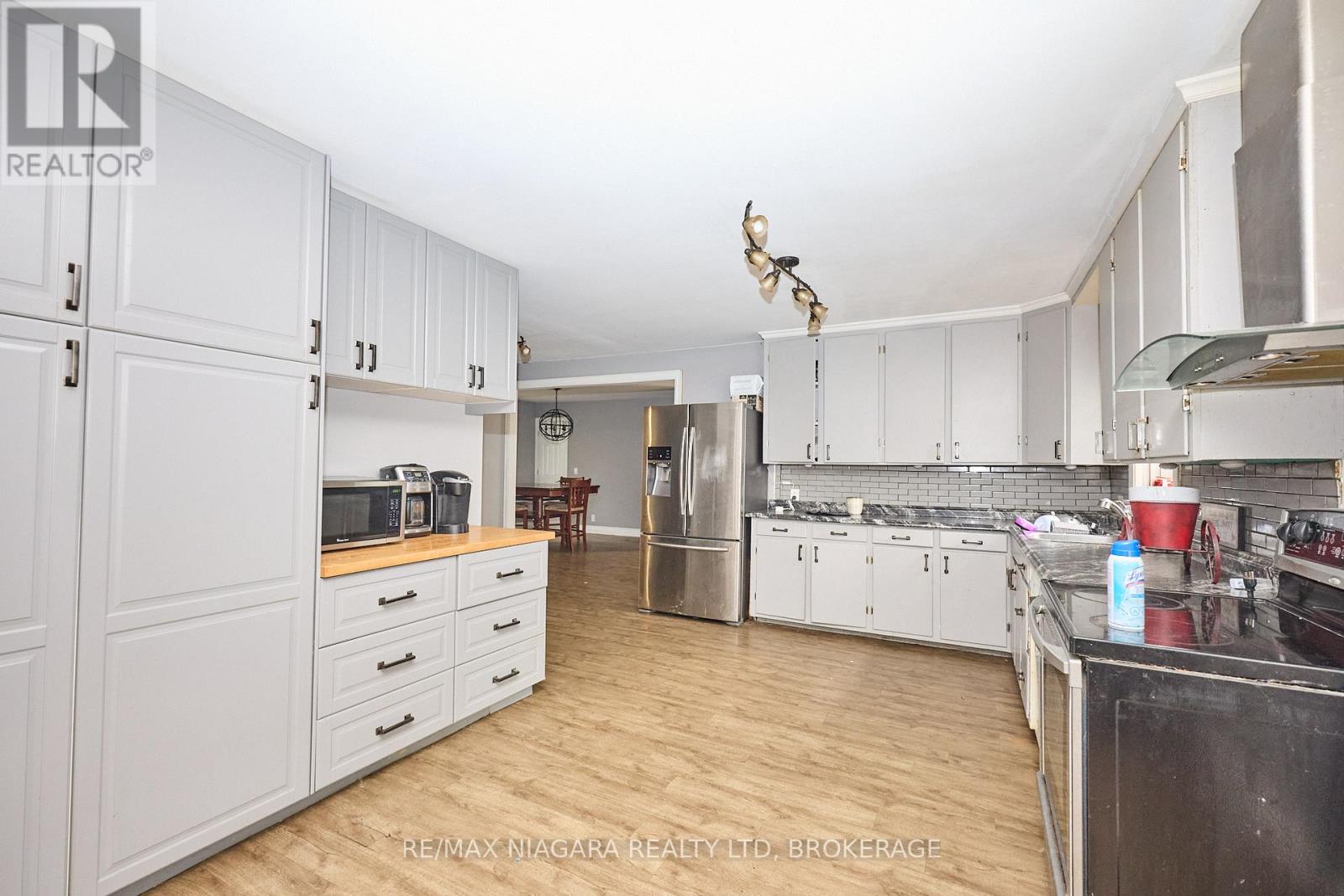 2503 Coral Avenue, Fort Erie (Stevensville), Ontario  L0S 1S0 - Photo 8 - X12839338