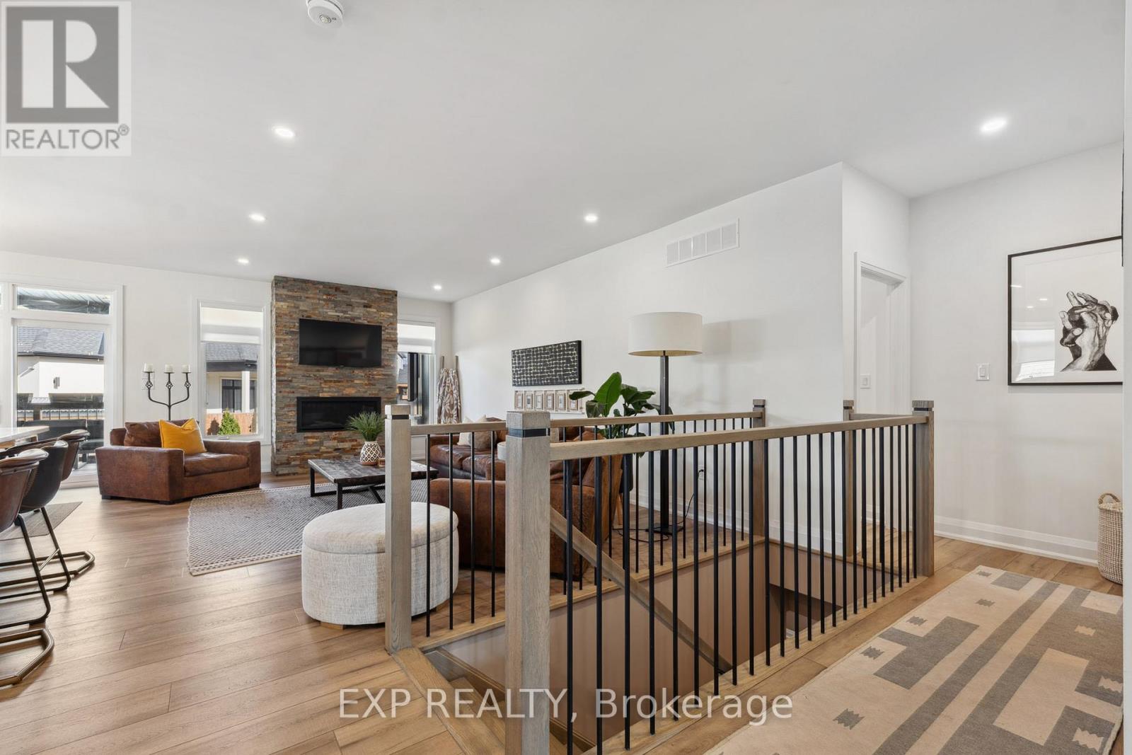 3598 Canfield Crescent, Fort Erie (Black Creek), Ontario  L0S 1S0 - Photo 10 - X12839394