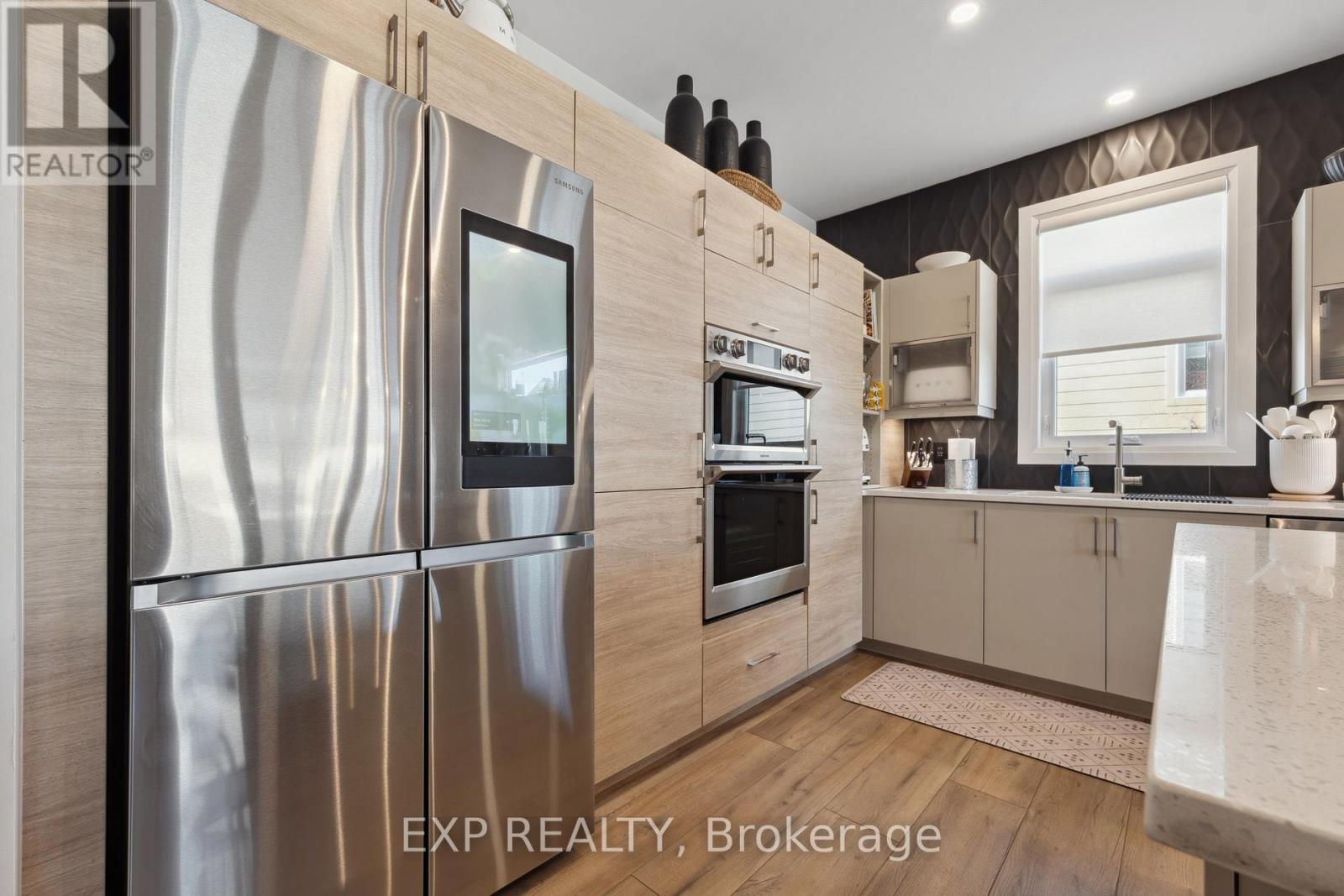 3598 Canfield Crescent, Fort Erie (Black Creek), Ontario  L0S 1S0 - Photo 15 - X12839394