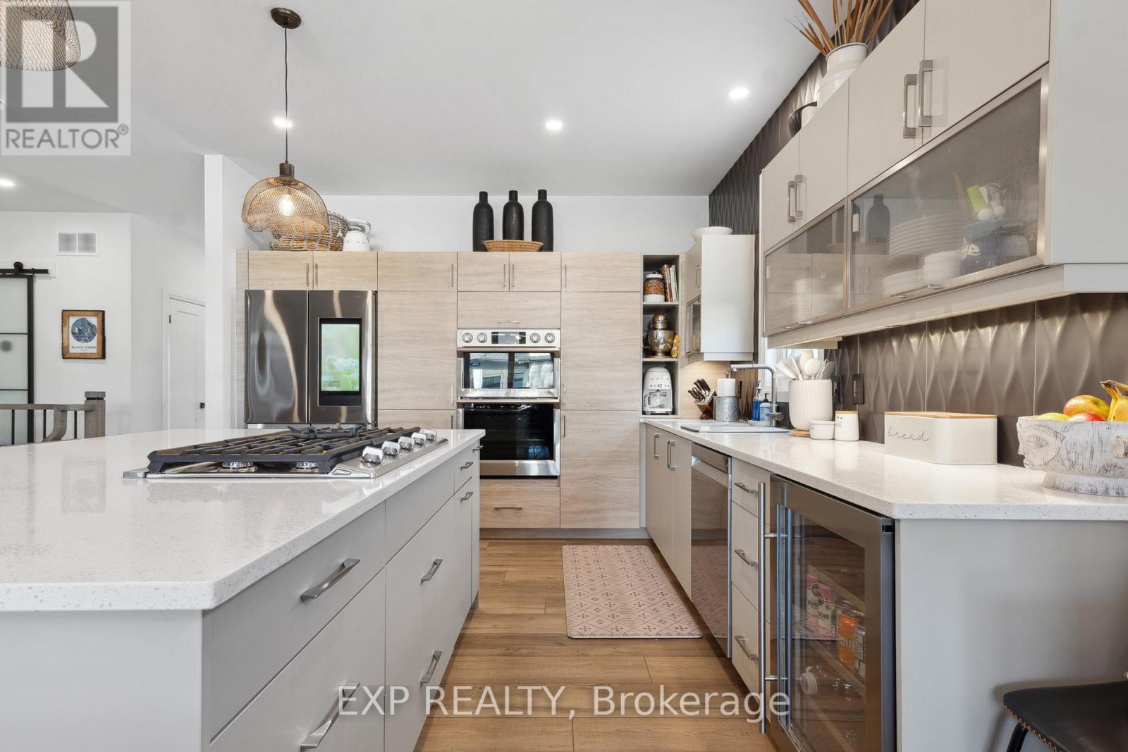 3598 Canfield Crescent, Fort Erie (Black Creek), Ontario  L0S 1S0 - Photo 16 - X12839394