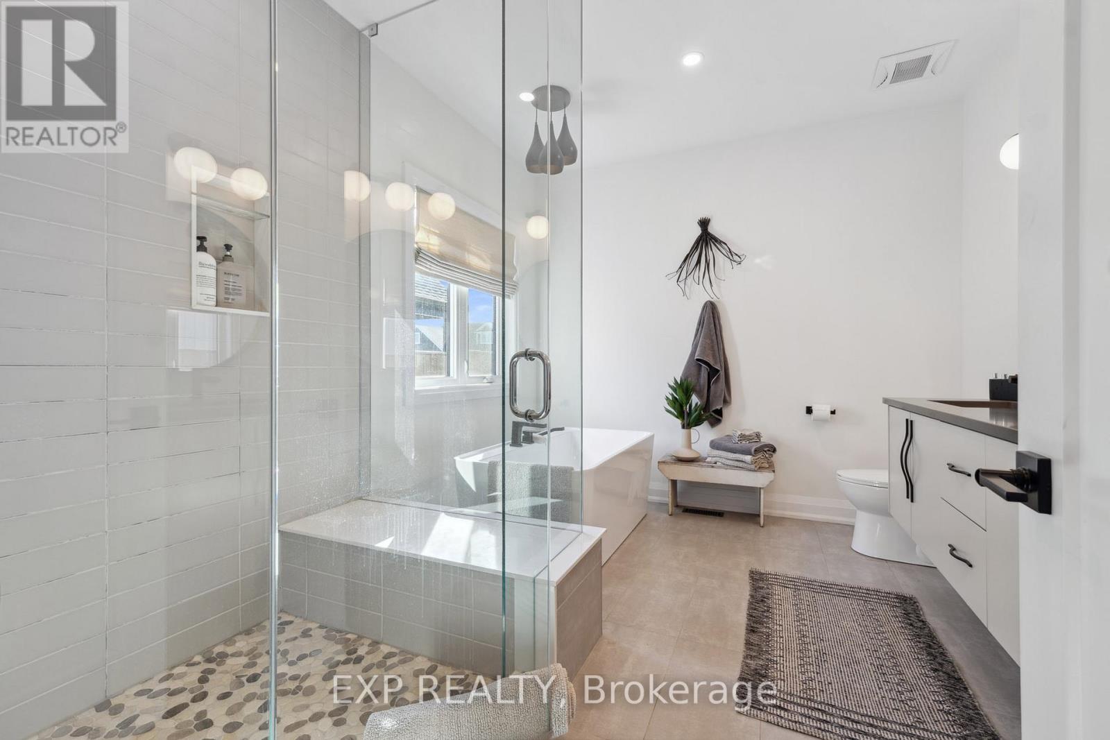 3598 Canfield Crescent, Fort Erie (Black Creek), Ontario  L0S 1S0 - Photo 23 - X12839394