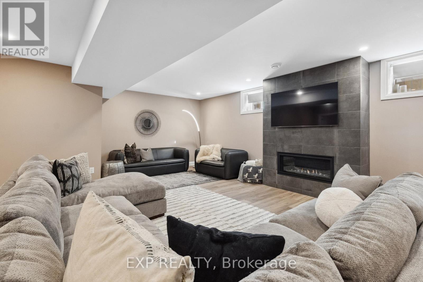 3598 Canfield Crescent, Fort Erie (Black Creek), Ontario  L0S 1S0 - Photo 30 - X12839394