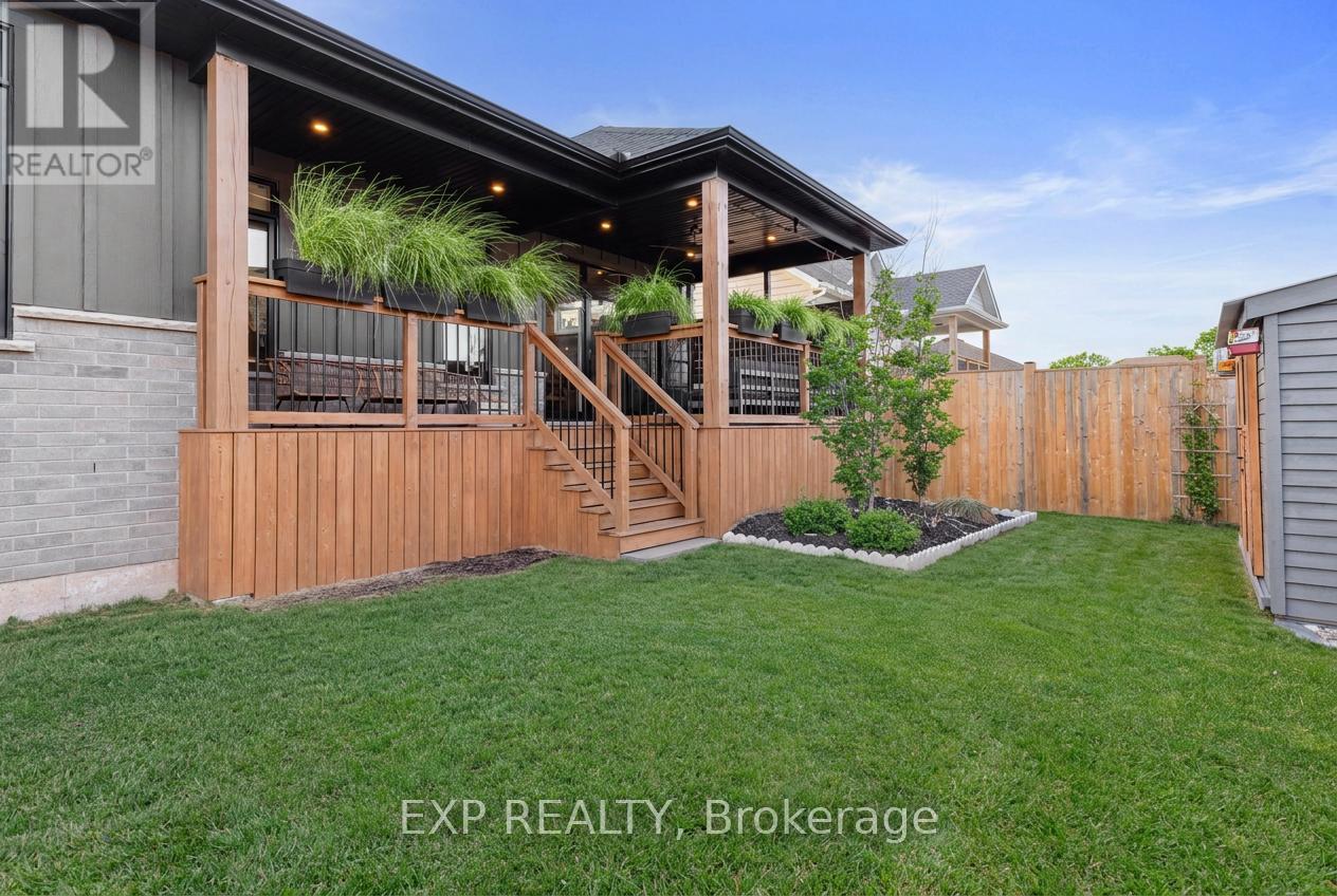 3598 Canfield Crescent, Fort Erie (Black Creek), Ontario  L0S 1S0 - Photo 37 - X12839394