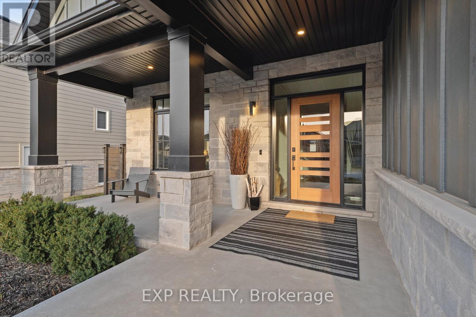 3598 Canfield Crescent, Fort Erie (Black Creek), Ontario  L0S 1S0 - Photo 5 - X12839394