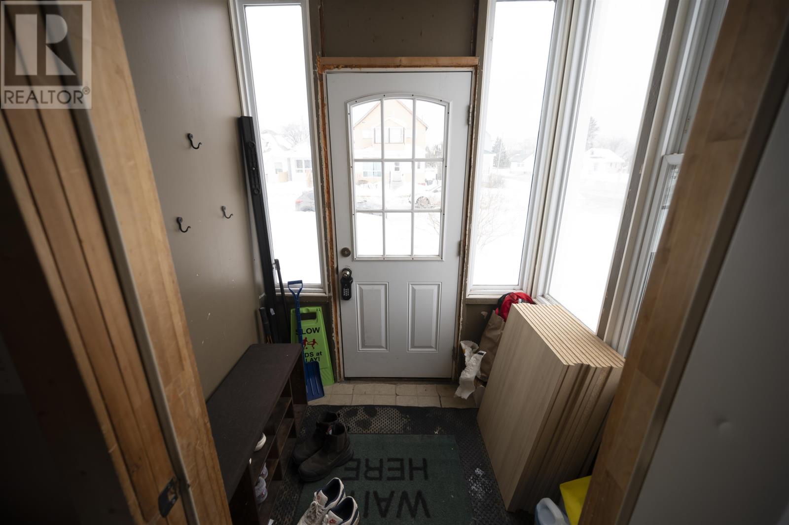 612 Wiley Street, Thunder Bay, Ontario  P7C 3N5 - Photo 2 - TB2600341