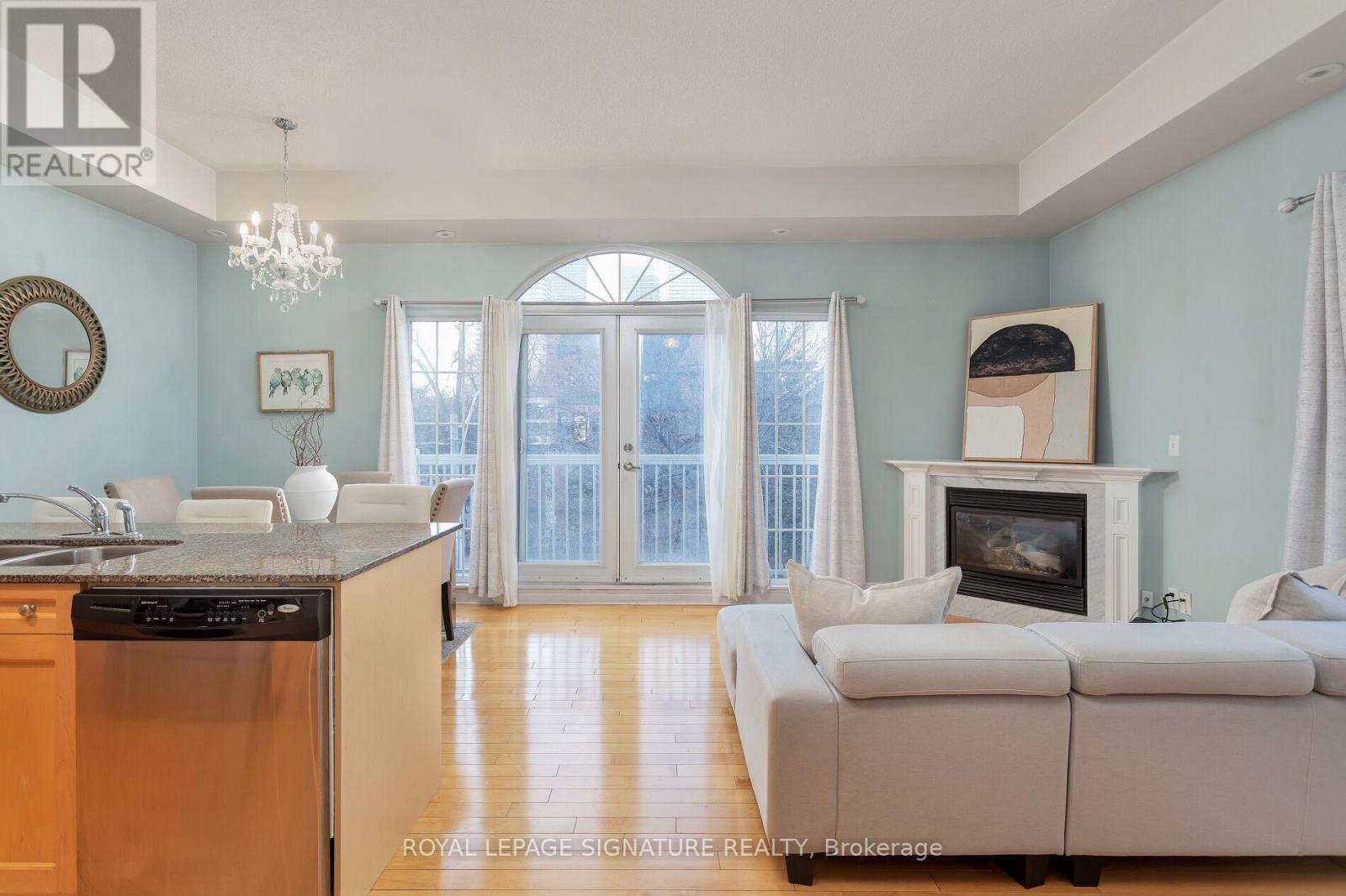 M8 - 539 Jarvis Street, Toronto (North St. James Town), Ontario  M4Y 2H7 - Photo 3 - C12839248