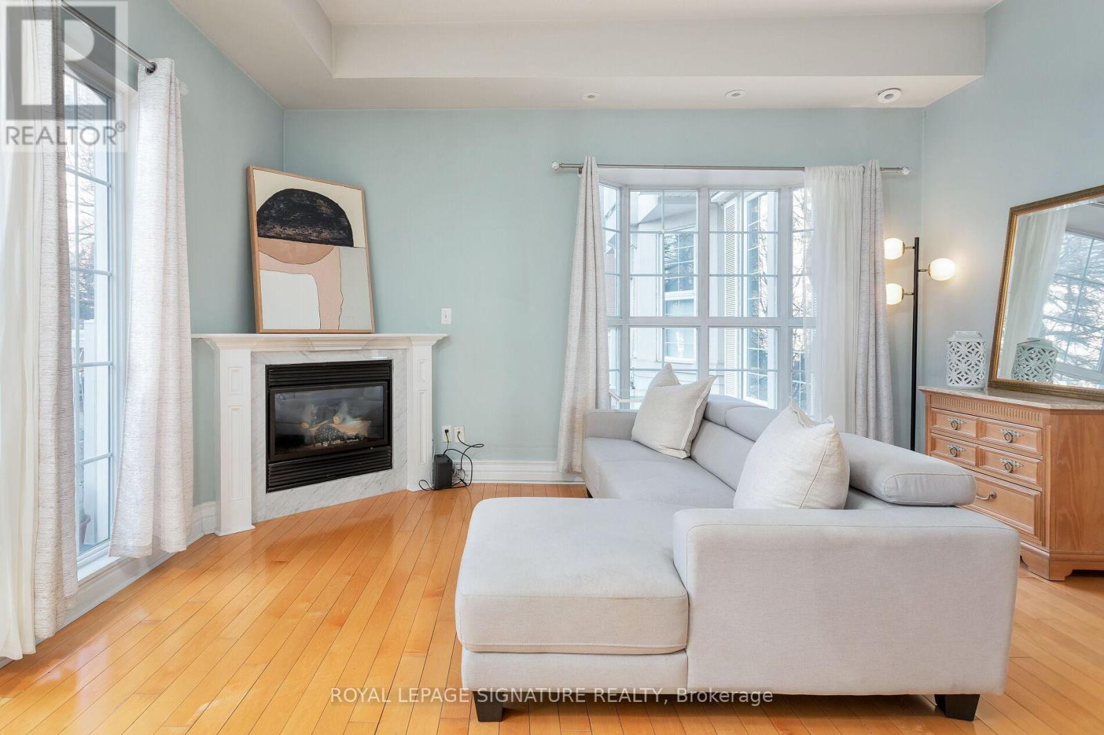 M8 - 539 Jarvis Street, Toronto (North St. James Town), Ontario  M4Y 2H7 - Photo 4 - C12839248