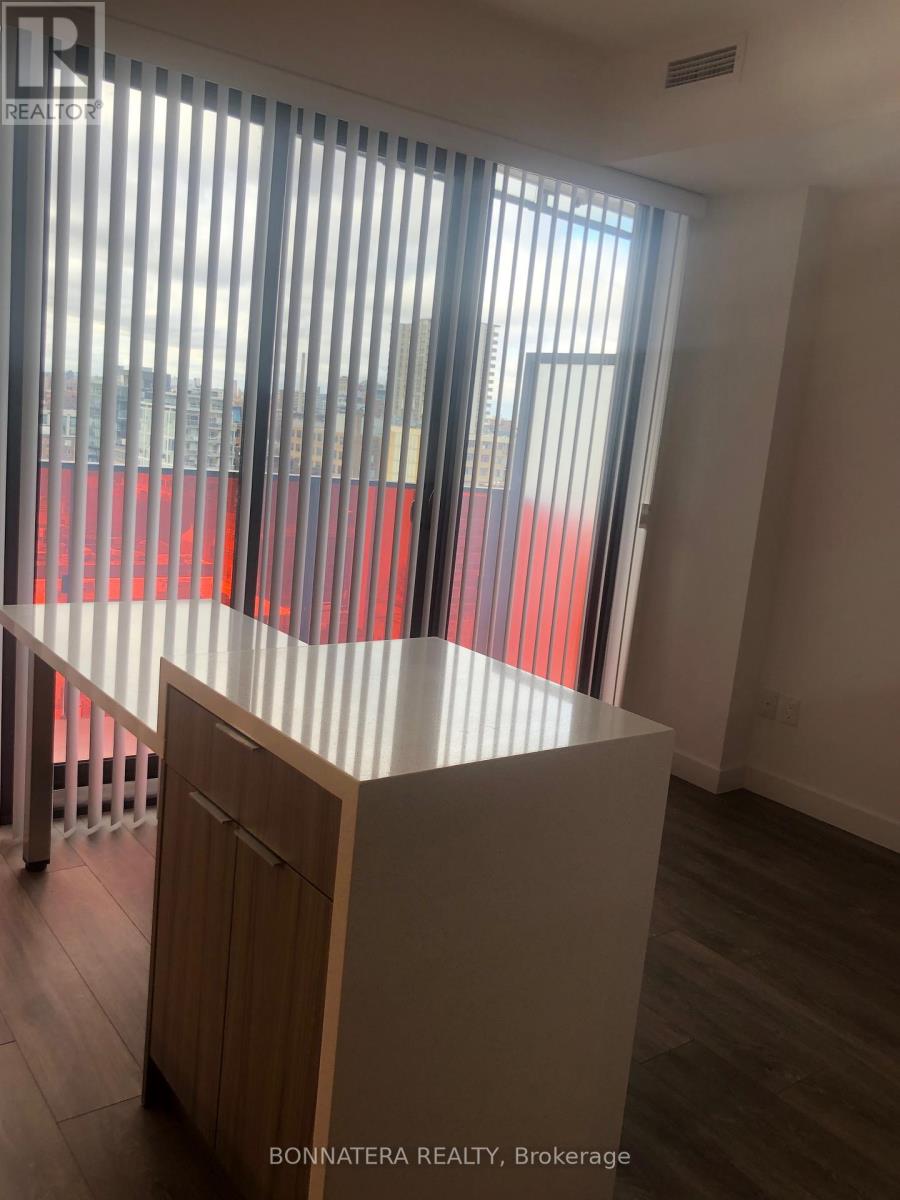 1103 - 215 Queen Street W, Toronto, Ontario  M5V 0P5 - Photo 6 - C12839256