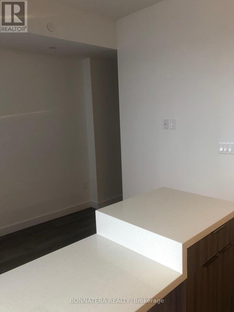 1103 - 215 Queen Street W, Toronto, Ontario  M5V 0P5 - Photo 7 - C12839256