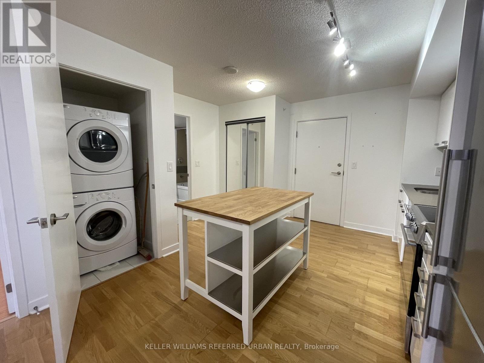 519 - 295 Adelaide Street W, Toronto, Ontario  M5V 0L4 - Photo 5 - C12839294