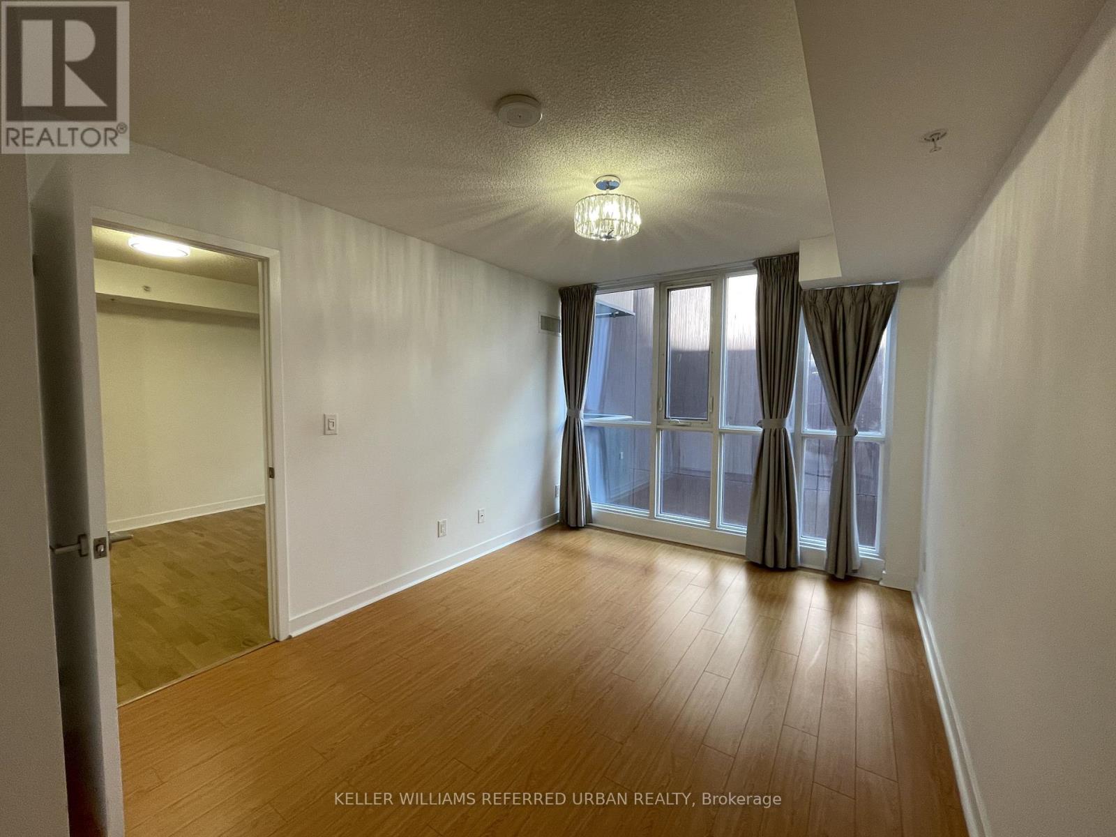 519 - 295 Adelaide Street W, Toronto, Ontario  M5V 0L4 - Photo 6 - C12839294