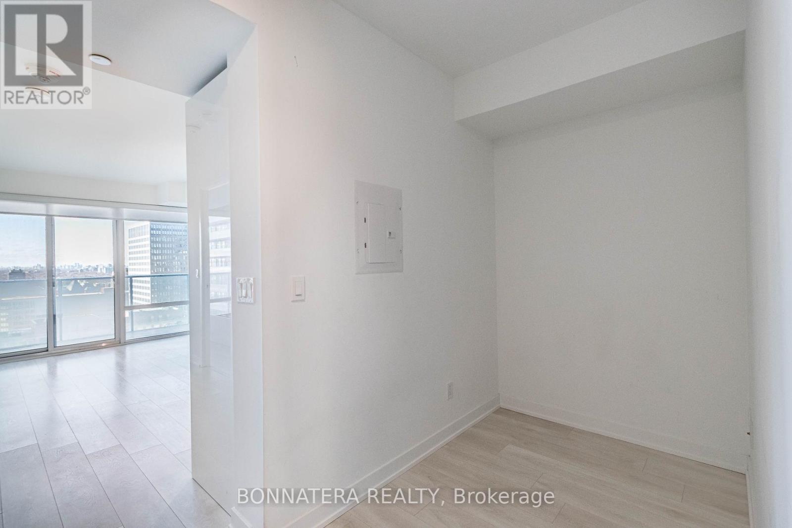 2113 - 501 Yonge Street, Toronto, Ontario  M4Y 0G8 - Photo 13 - C12839356
