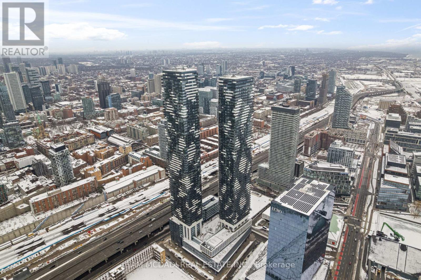 6005 - 55 Cooper Street, Toronto, Ontario  M5E 0G1 - Photo 23 - C12839372