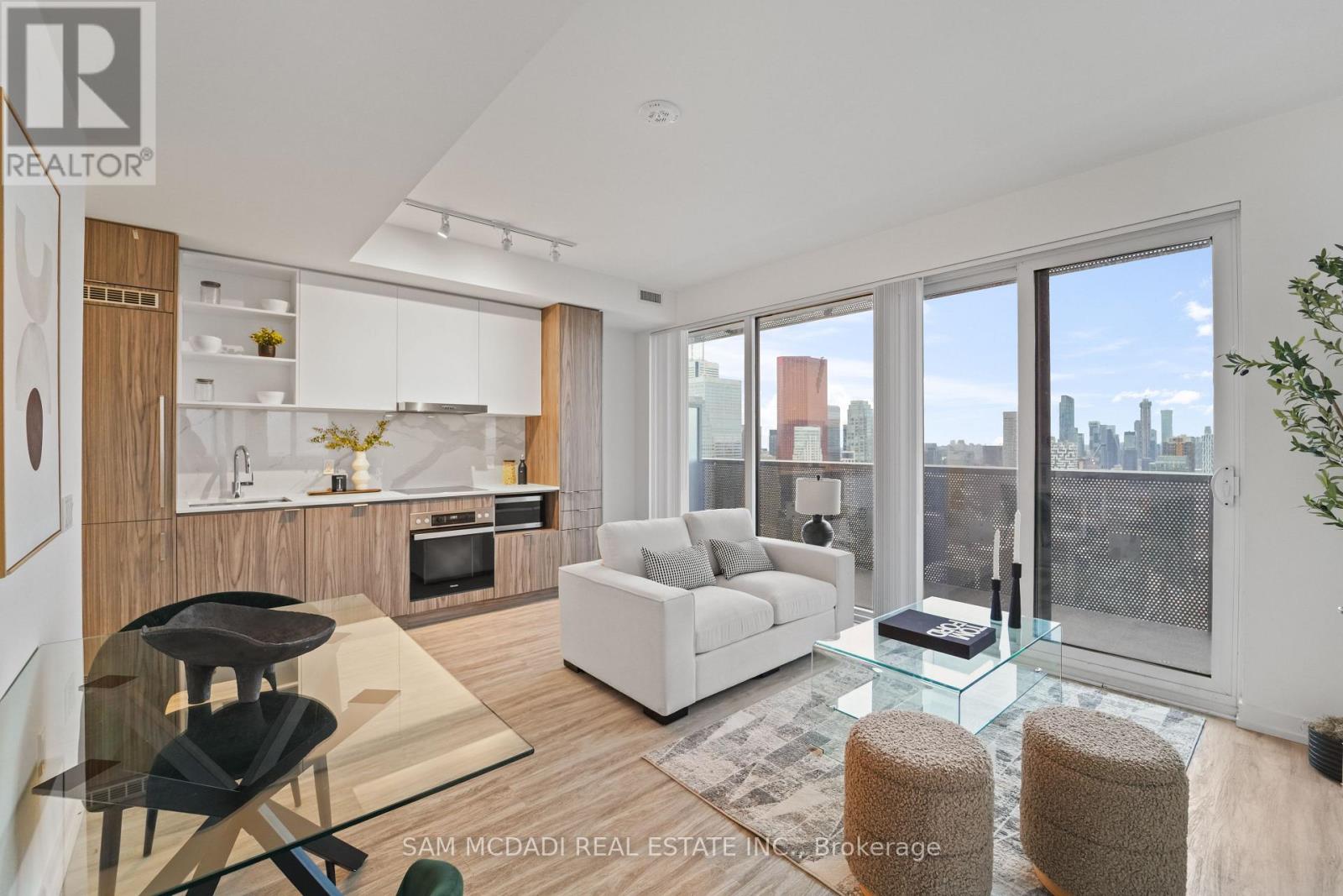 6005 - 55 Cooper Street, Toronto, Ontario  M5E 0G1 - Photo 6 - C12839372