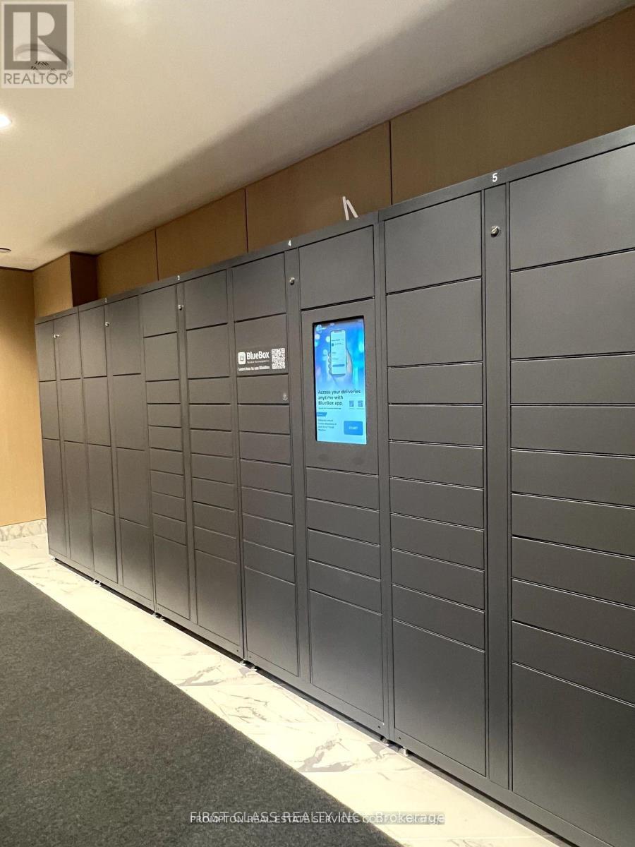 1907 - 38 Widmer Street, Toronto, Ontario  M5V 0P7 - Photo 7 - C12839410