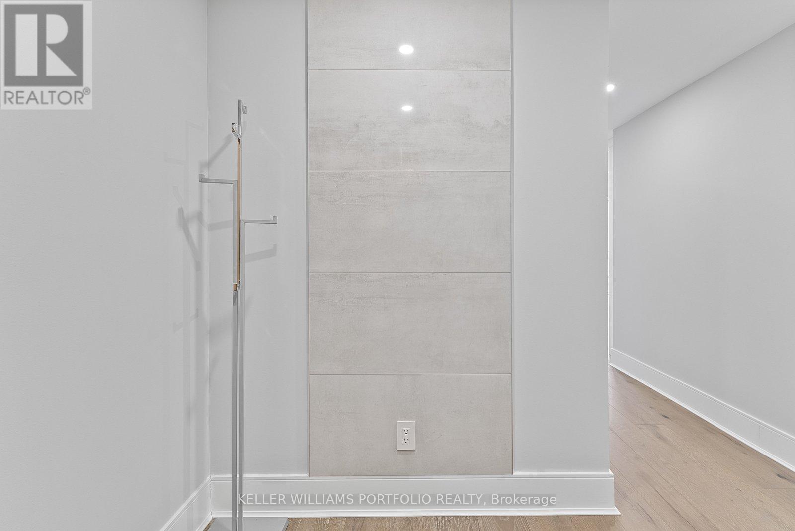 2207 - 5 Soudan Avenue, Toronto, Ontario  M4S 0B1 - Photo 3 - C12839502