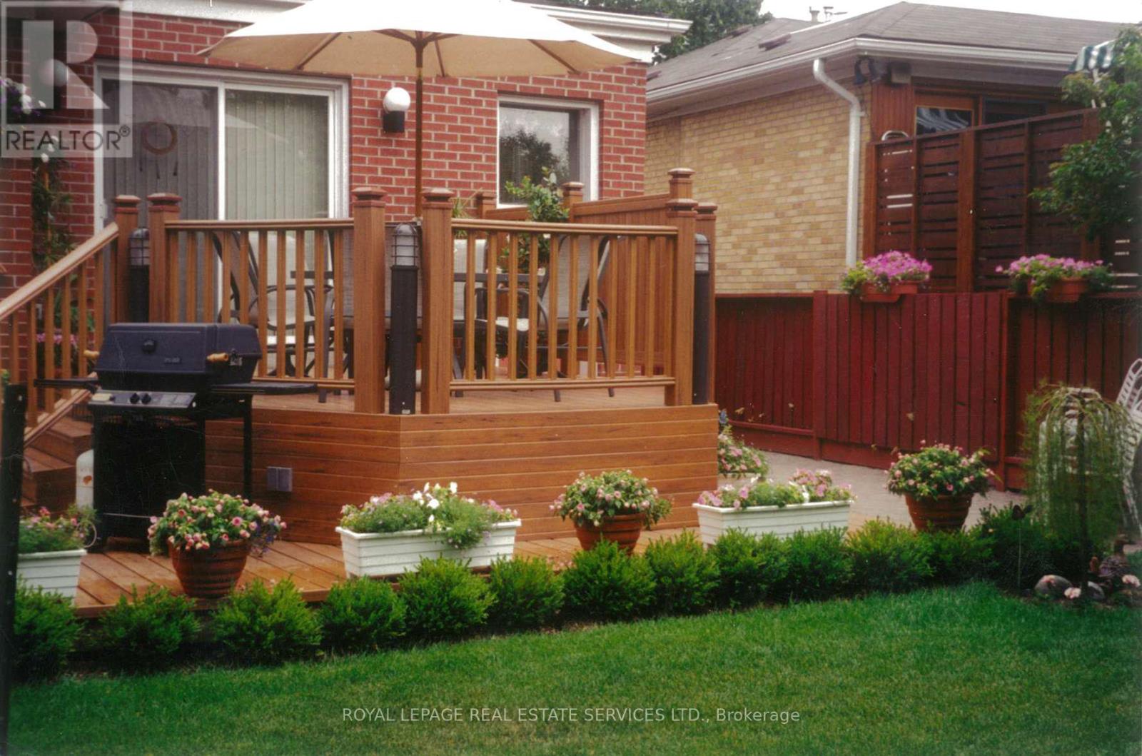 121 Elvaston Drive, Toronto, Ontario  M4A 1N8 - Photo 27 - C12839512