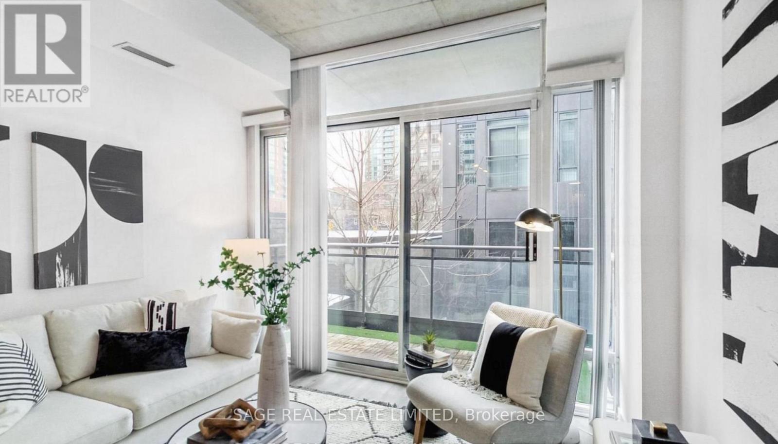 208 - 127 Queen Street E, Toronto, Ontario  M5C 1S3 - Photo 2 - C12839518